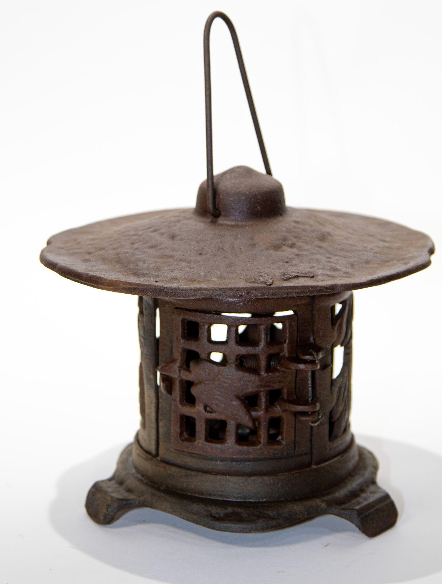 Japanese Iron Garden Lantern Old Gold Finch and Bamboo For Sale 8