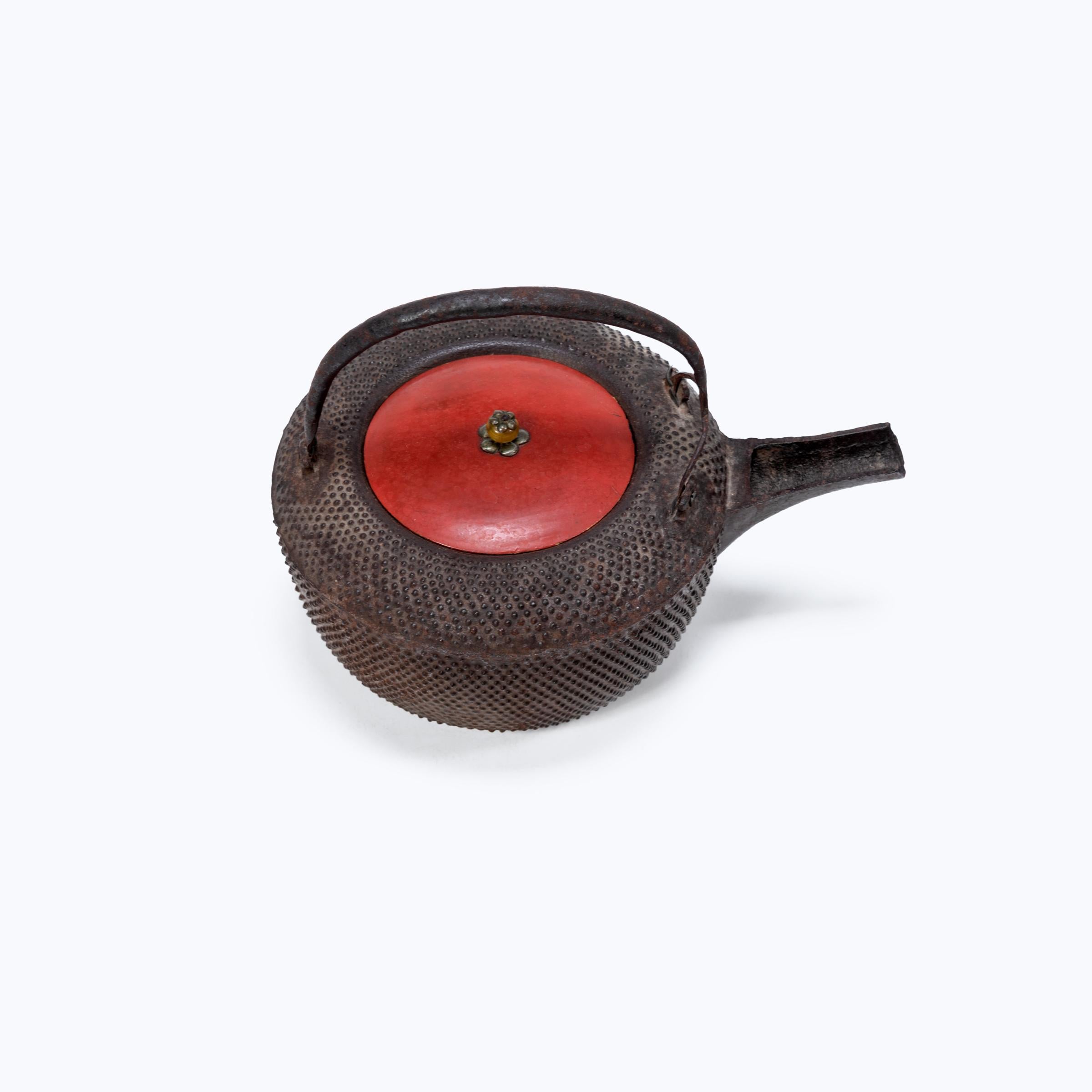 Japanese Iron Tetsubin with Red Lacquer Lid, c. 1900 In Good Condition In Chicago, IL