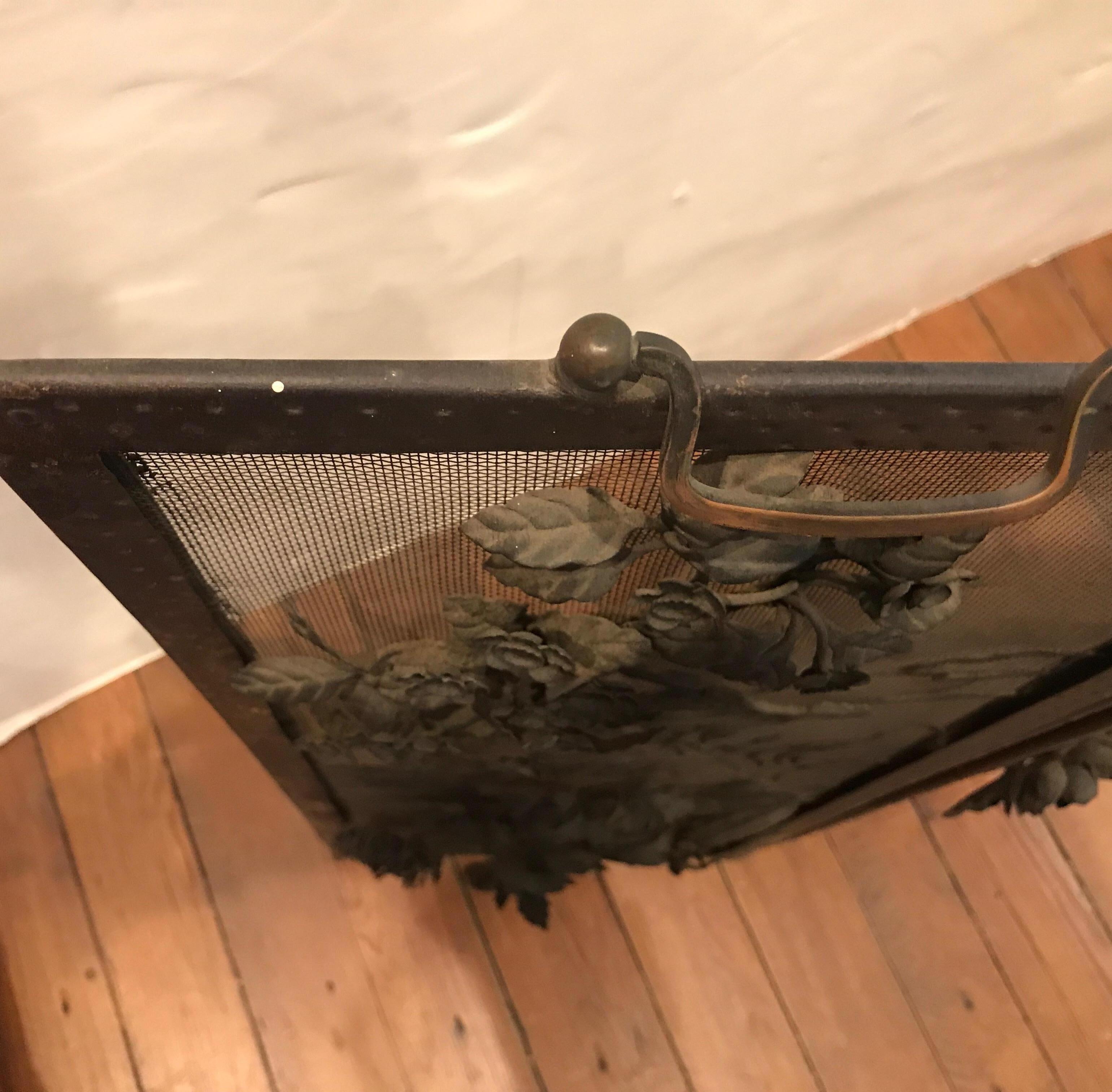 Japanese Iron Works Fire Screen In Good Condition In Lambertville, NJ