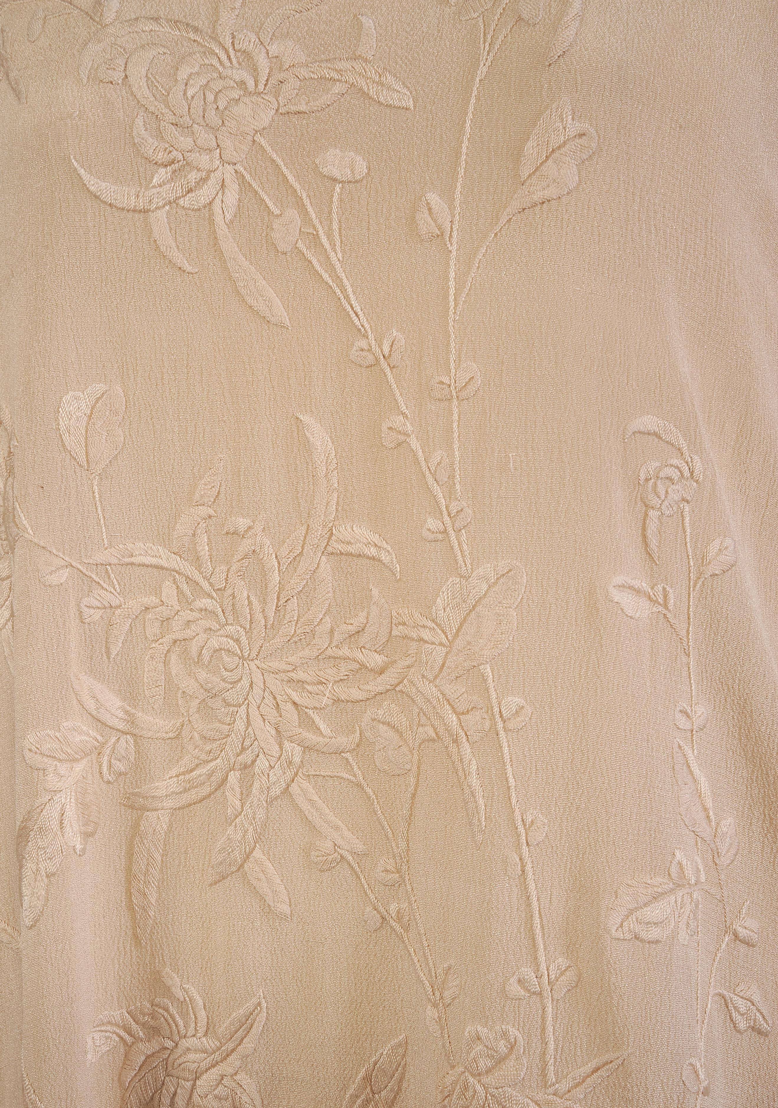 Women's Japanese Ivory Silk Hand Embroidery on an Ivory Silk 1920's Evening Dress