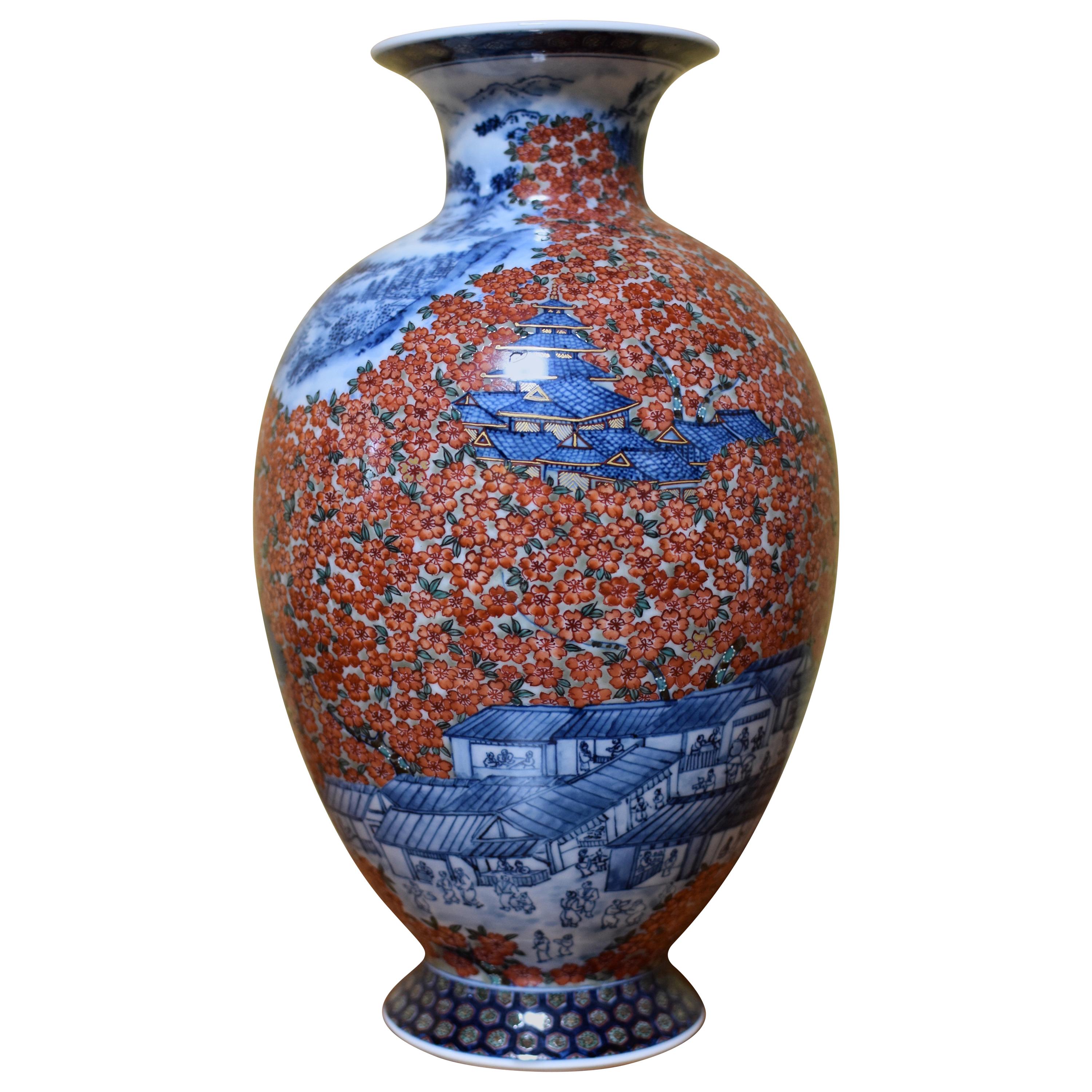 Jarrón Japonés de Porcelana Rojo Azul del Maestro Artista, 4 Oro en venta