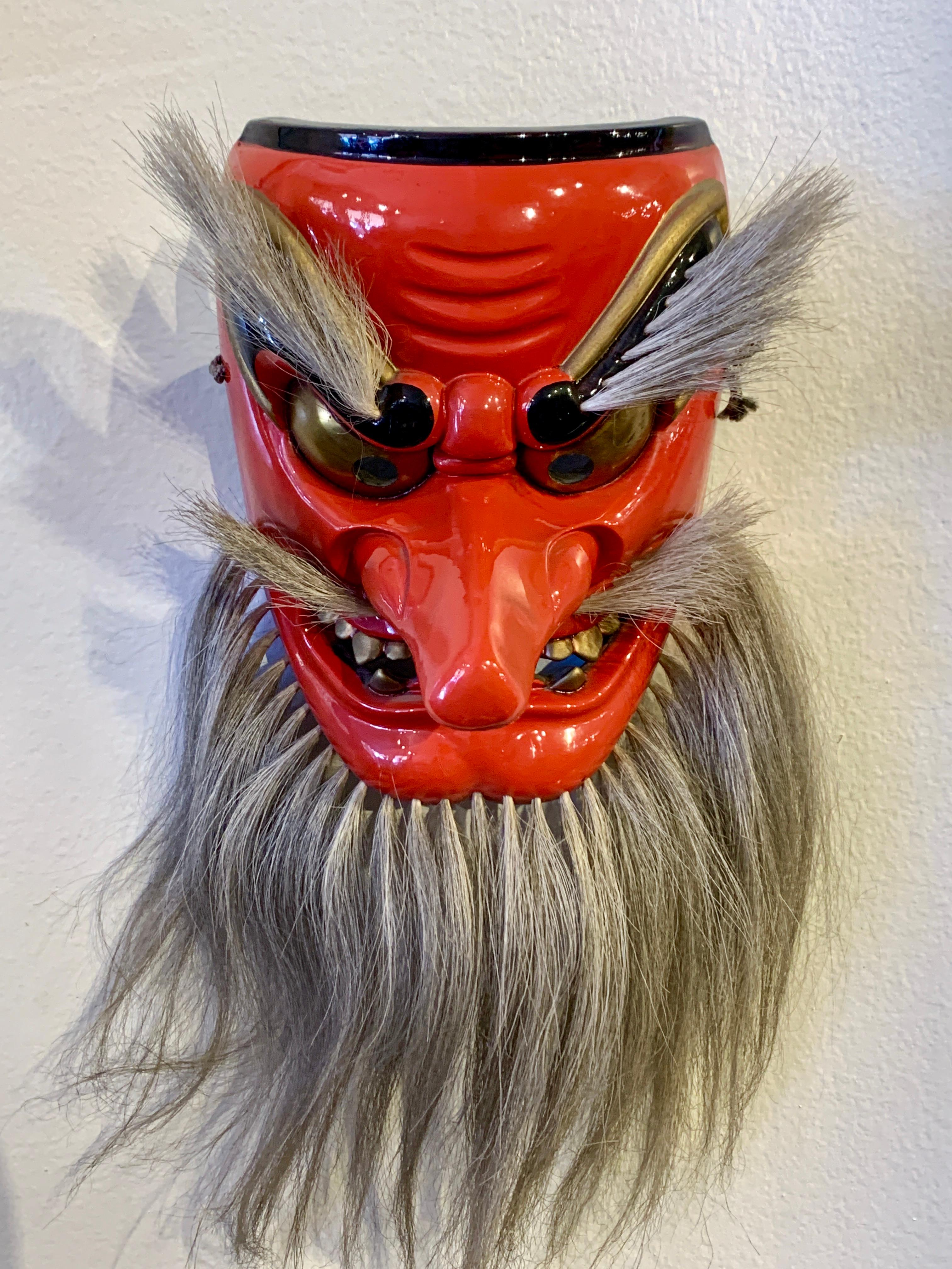 Japanische Kagura-Tänzermaske von Sarutahiko von Kiyomi Yokota, spätes 20. Jahrhundert im Zustand „Gut“ im Angebot in Austin, TX