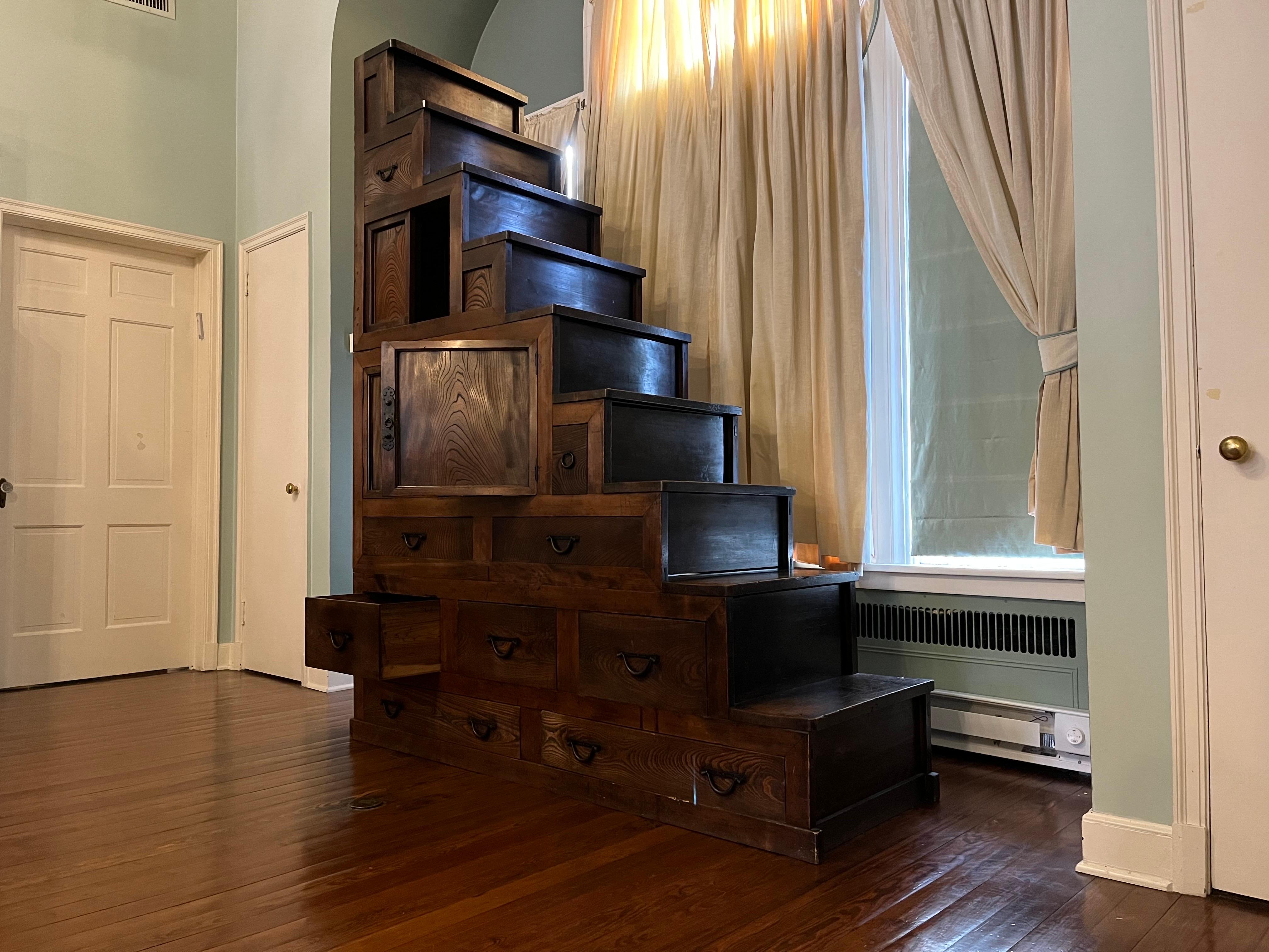 Arcón de escalera antiguo japonés Kaidan Tansu de 3 piezas Período Meiji 1870s Japonés en venta
