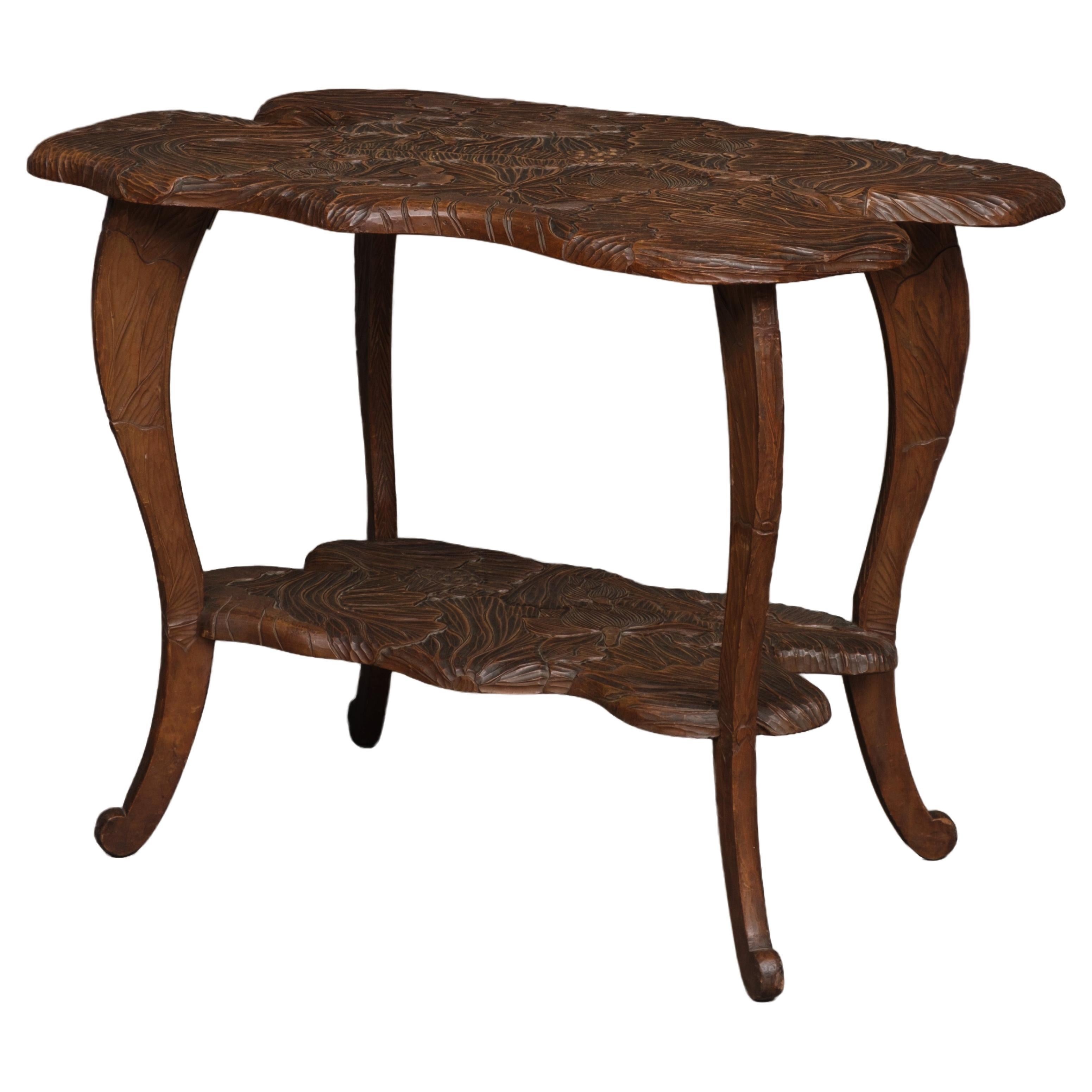 Mesa japonesa Kamakura-bori 鎌倉彫 étagère de madera maciza con diseño de loto