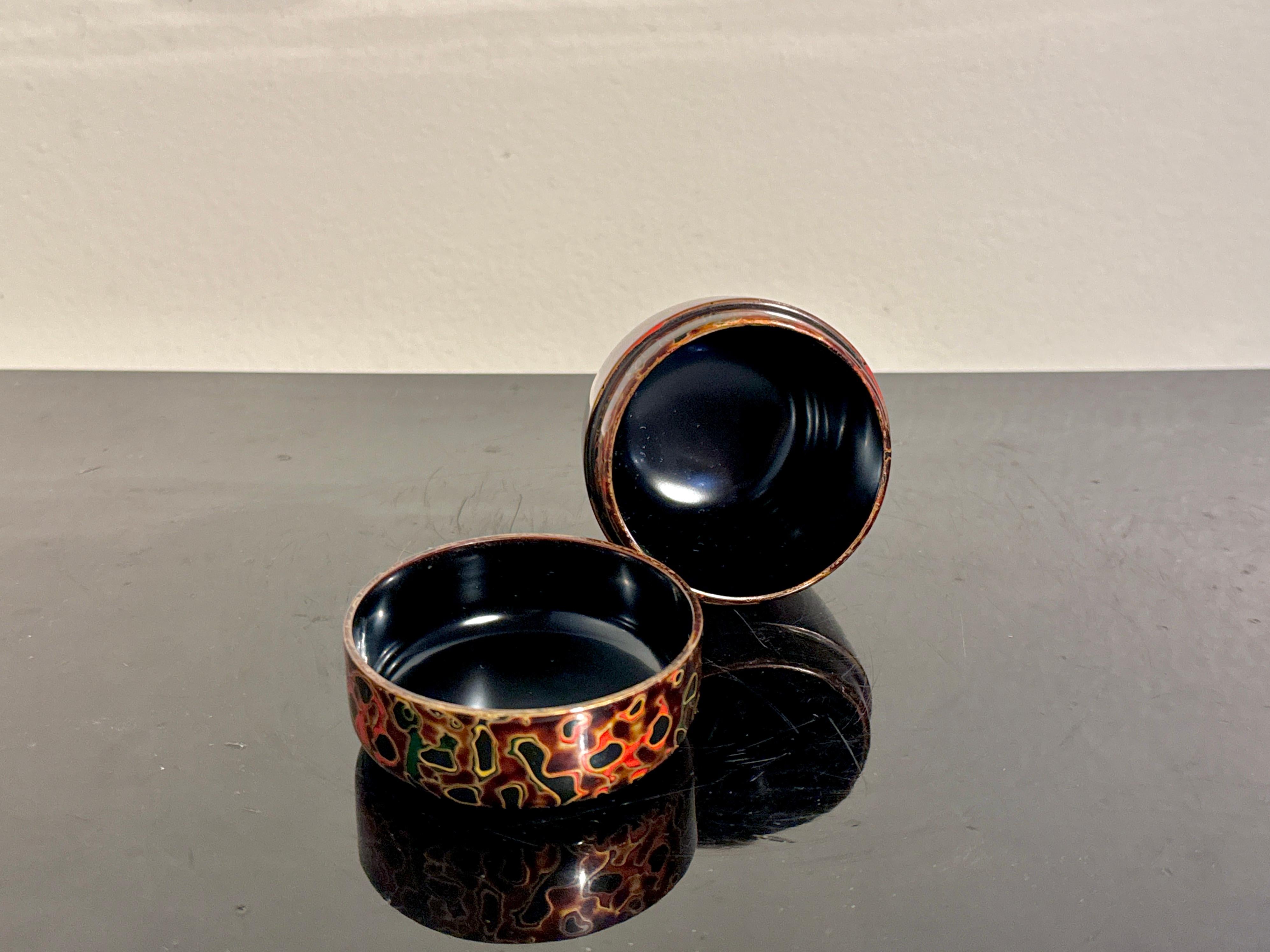 Japanische Kara Nuri-Lack-Teedose aus Kara, Natusme, spätes 20. Jahrhundert, Japan im Angebot 1
