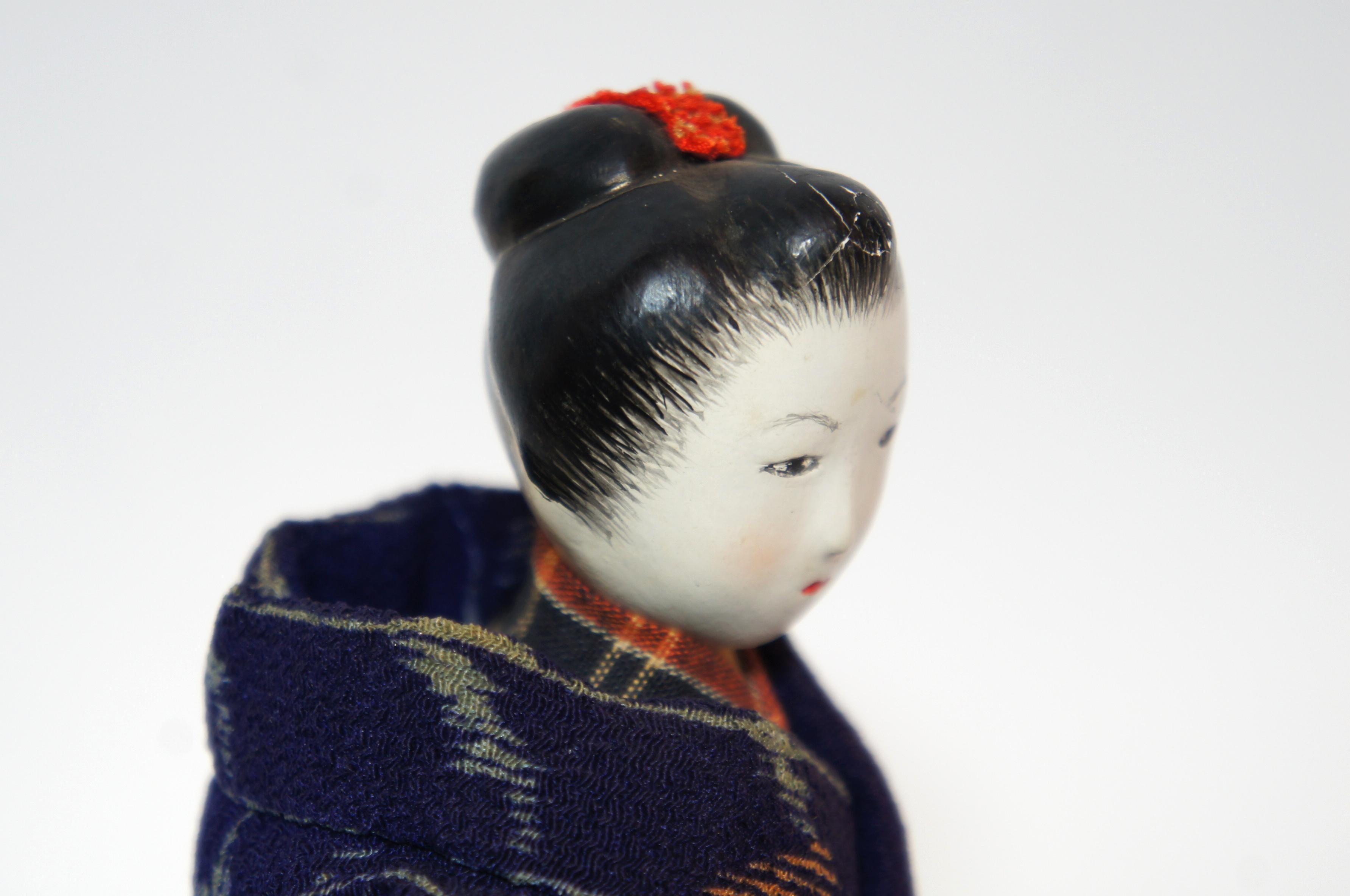 Japanese Kimekomi Child Doll Wearing Silk Kimono, Style of Taisho Romence, 1920s For Sale 5
