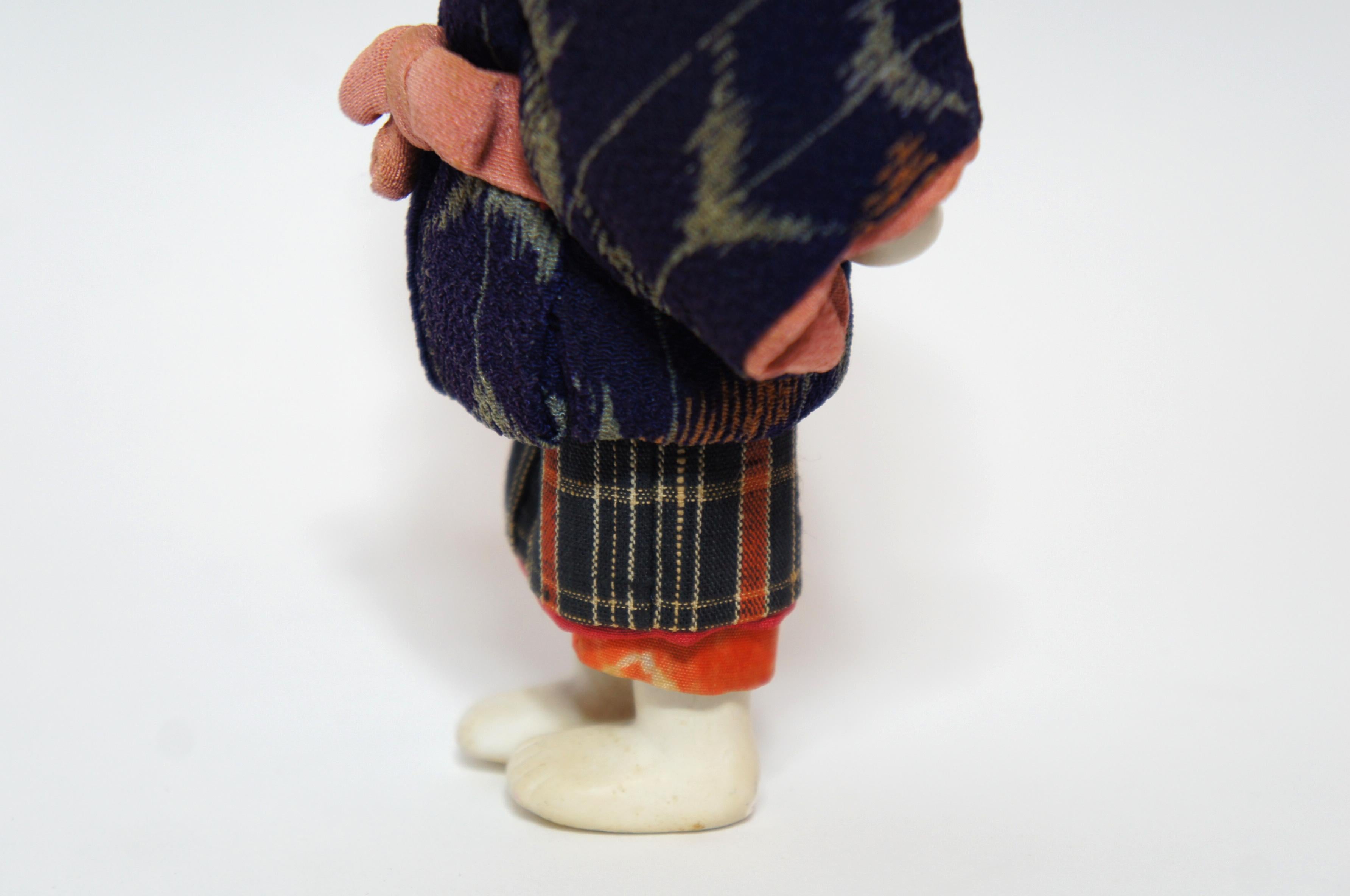 Japanese Kimekomi Child Doll Wearing Silk Kimono, Style of Taisho Romence, 1920s For Sale 11