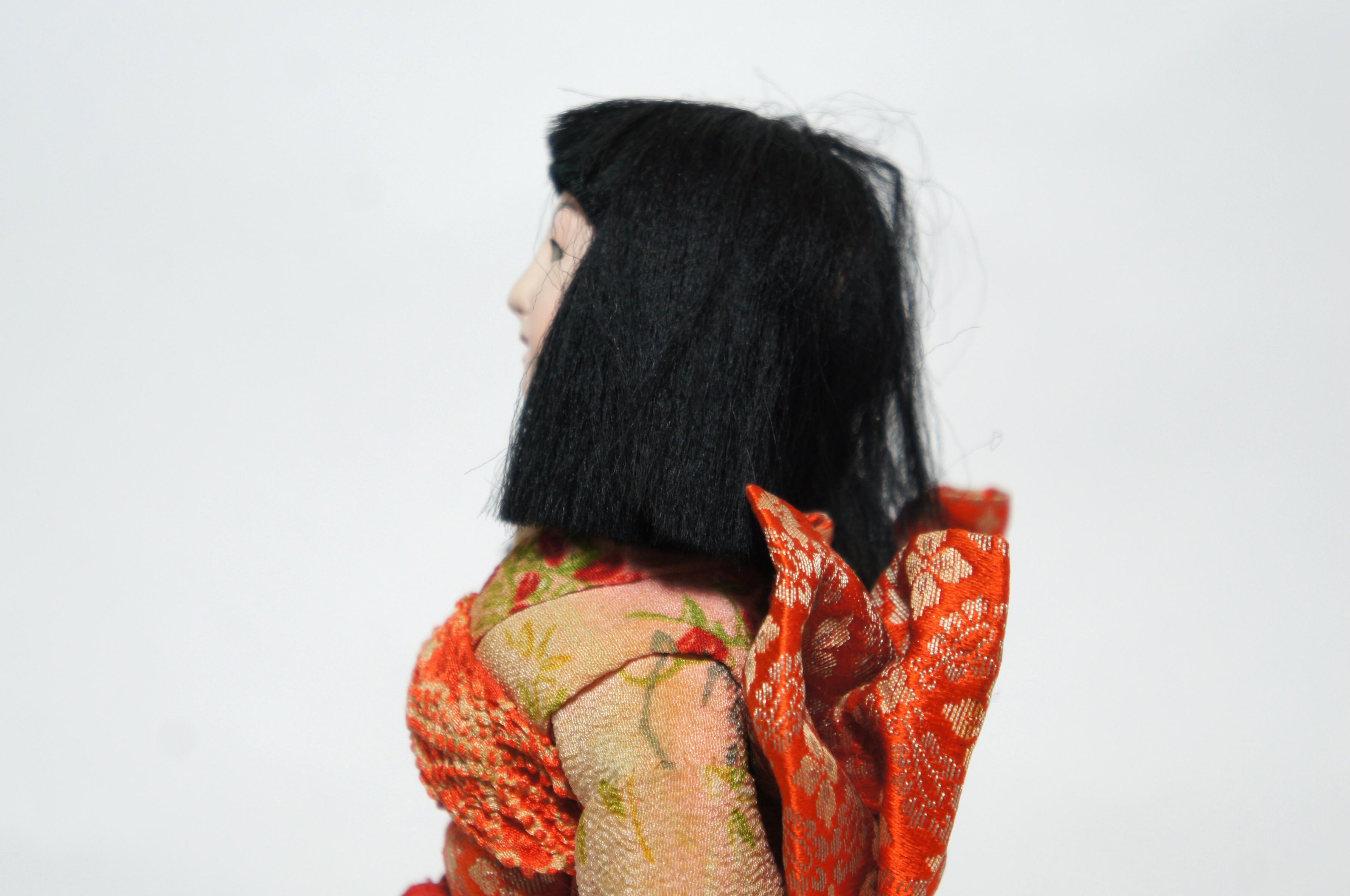 Japanese Kimekomi Girl Doll Wearing Silk Kimono, Style of Taisho Romence, 1920s For Sale 5