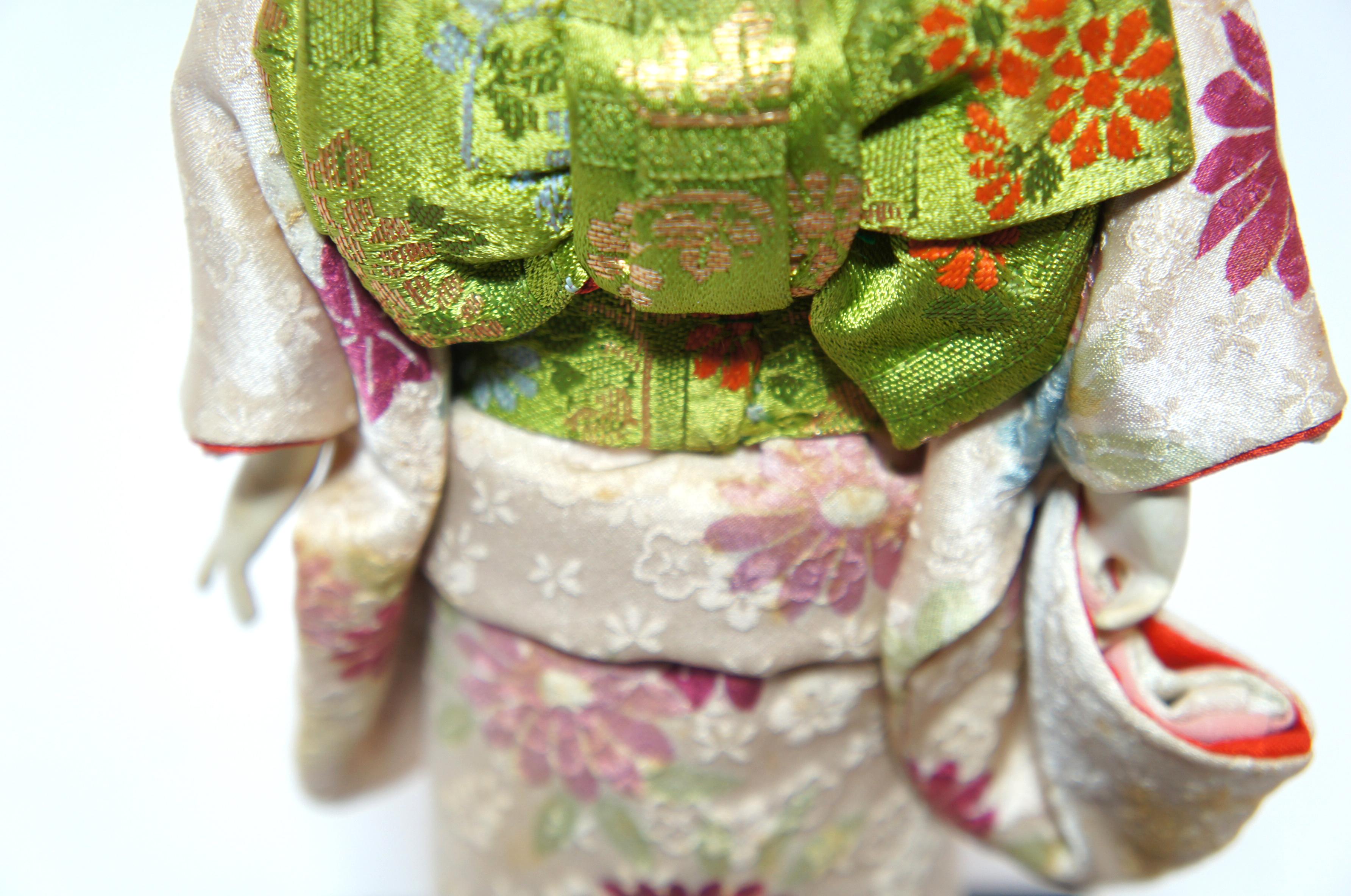 Japanese Kimekomi Girl Doll Wearing Silk Kimono, Style of Taisho Romence, 1920s For Sale 13