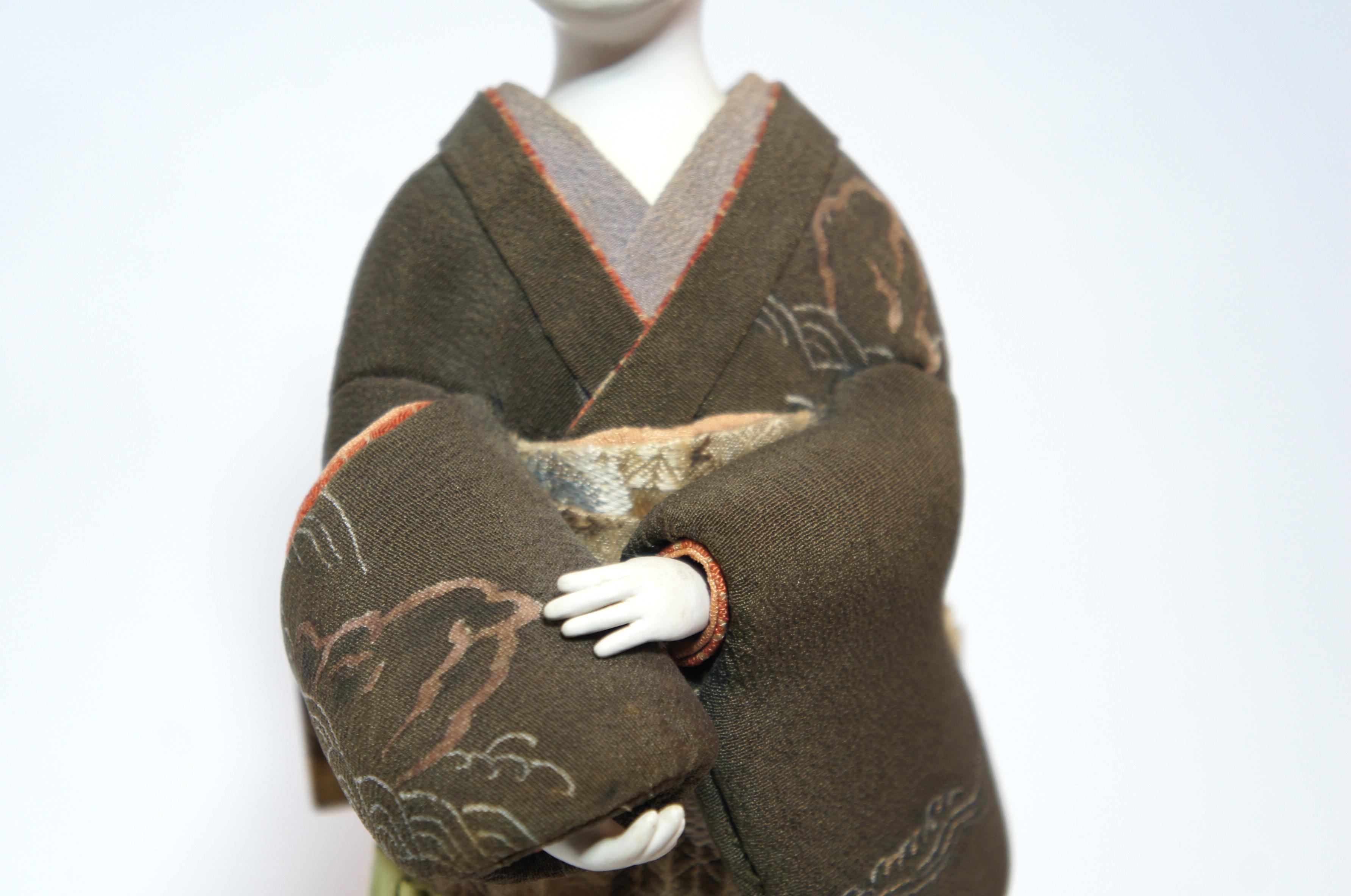 Japanese Kimekomi Woman Doll Wearing Silk Kimono, Style of Taisho Romance, 1920s For Sale 1