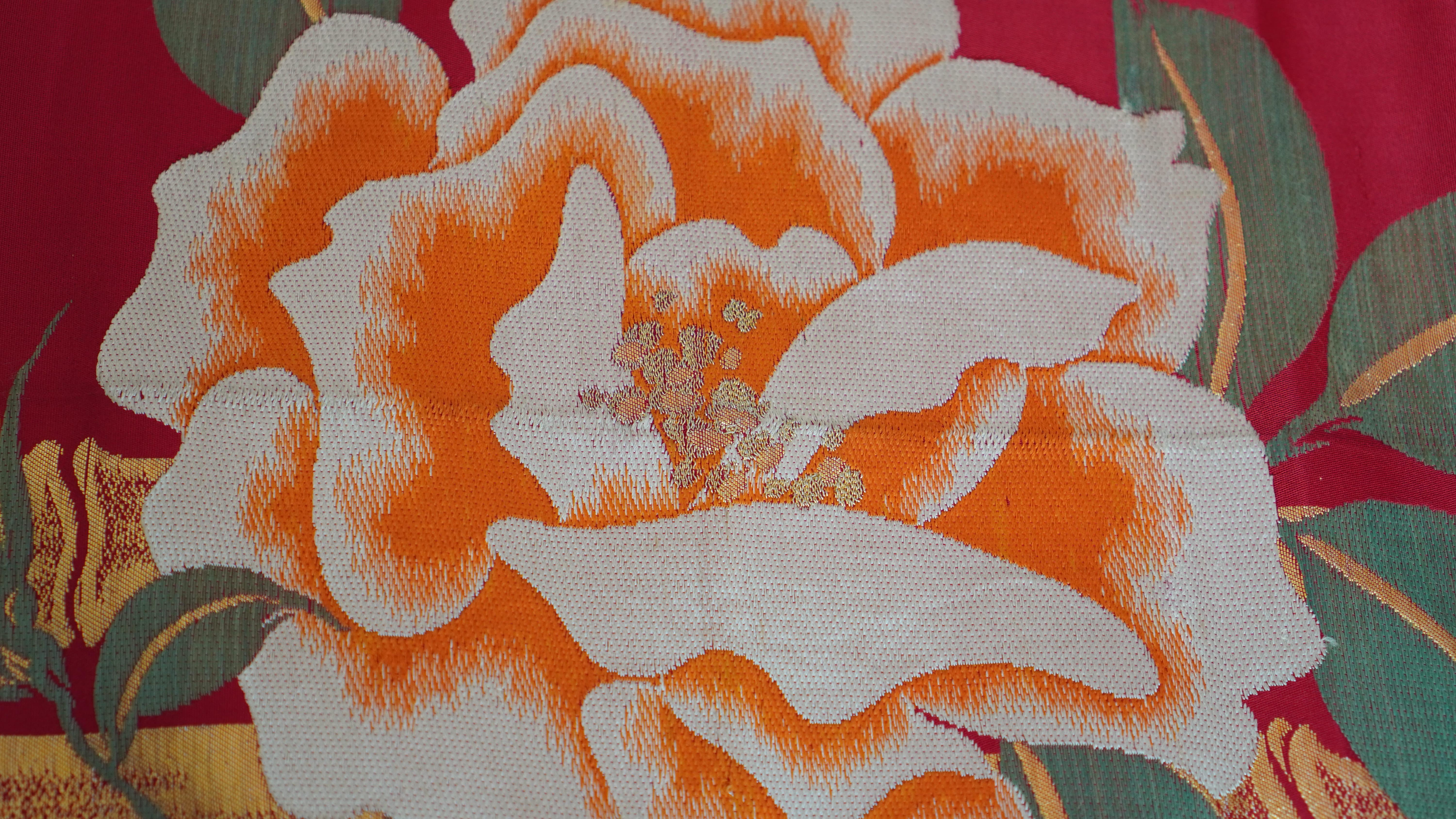 Japanische Kimono-Kunst / asiatische Wandkunst, Mother's Rose (Handgefertigt) im Angebot