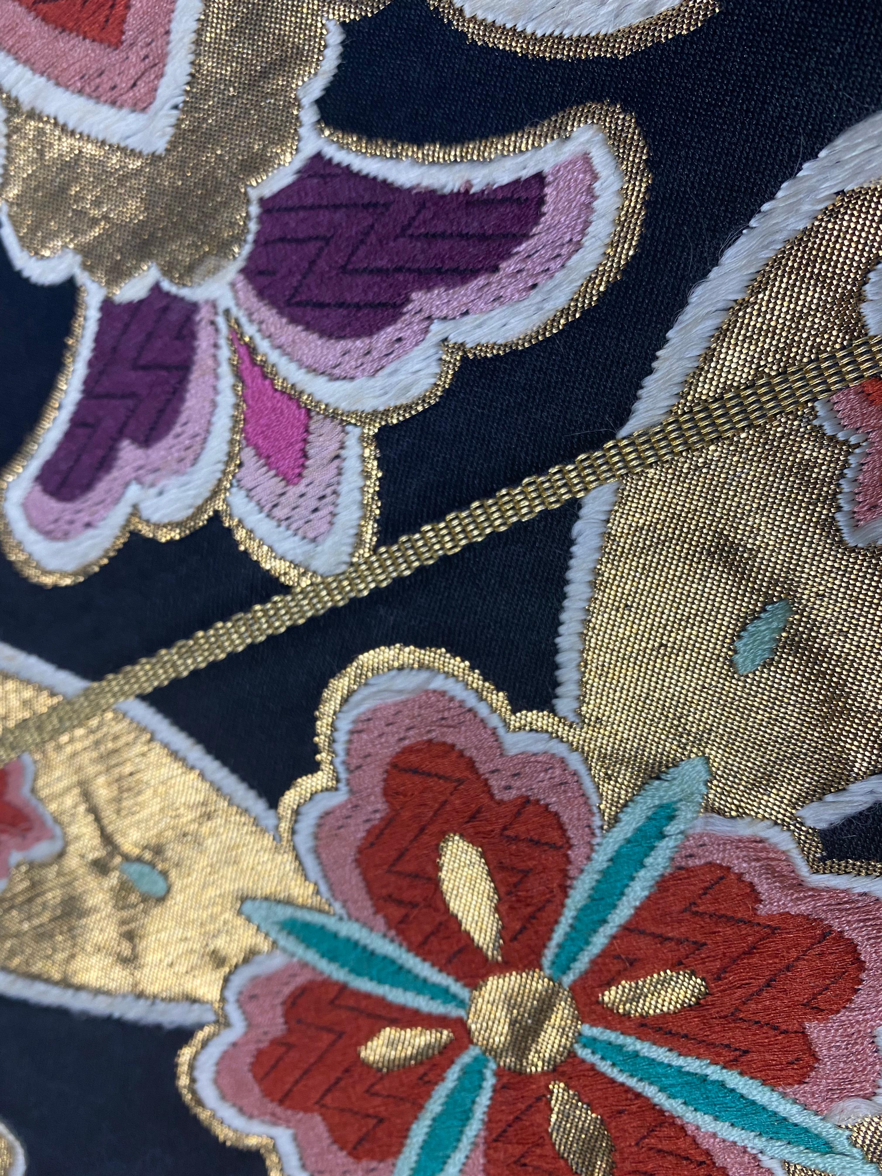 Japanischer Kimono-Kunst-/Kimono-Wandteppich, große Blume(KC34-AB) (21. Jahrhundert und zeitgenössisch) im Angebot
