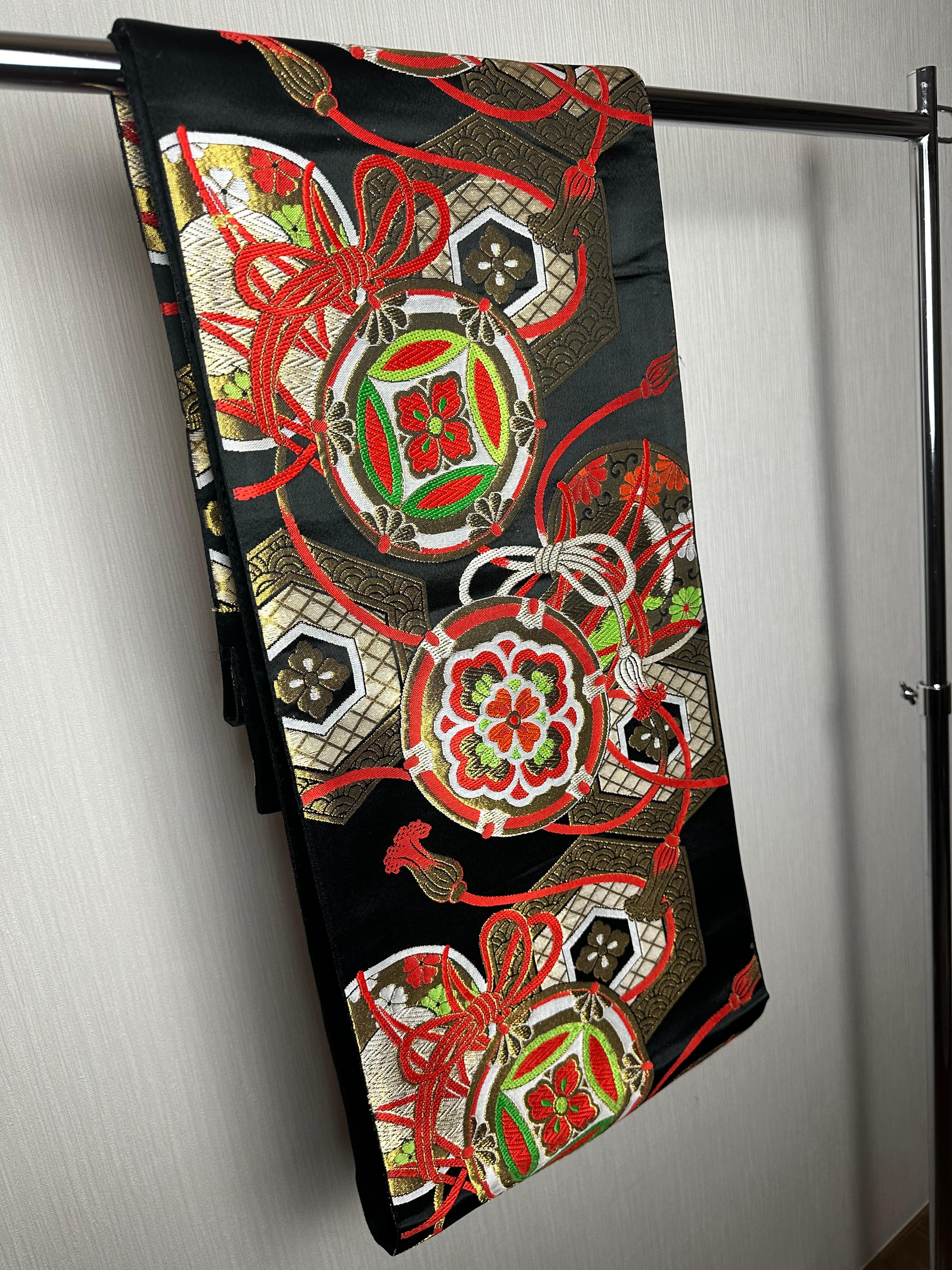 Ricamato Kimono Obi giapponese selezionato da Kimono-Couture (cintura per kimono, fusciacca per kimono) in vendita