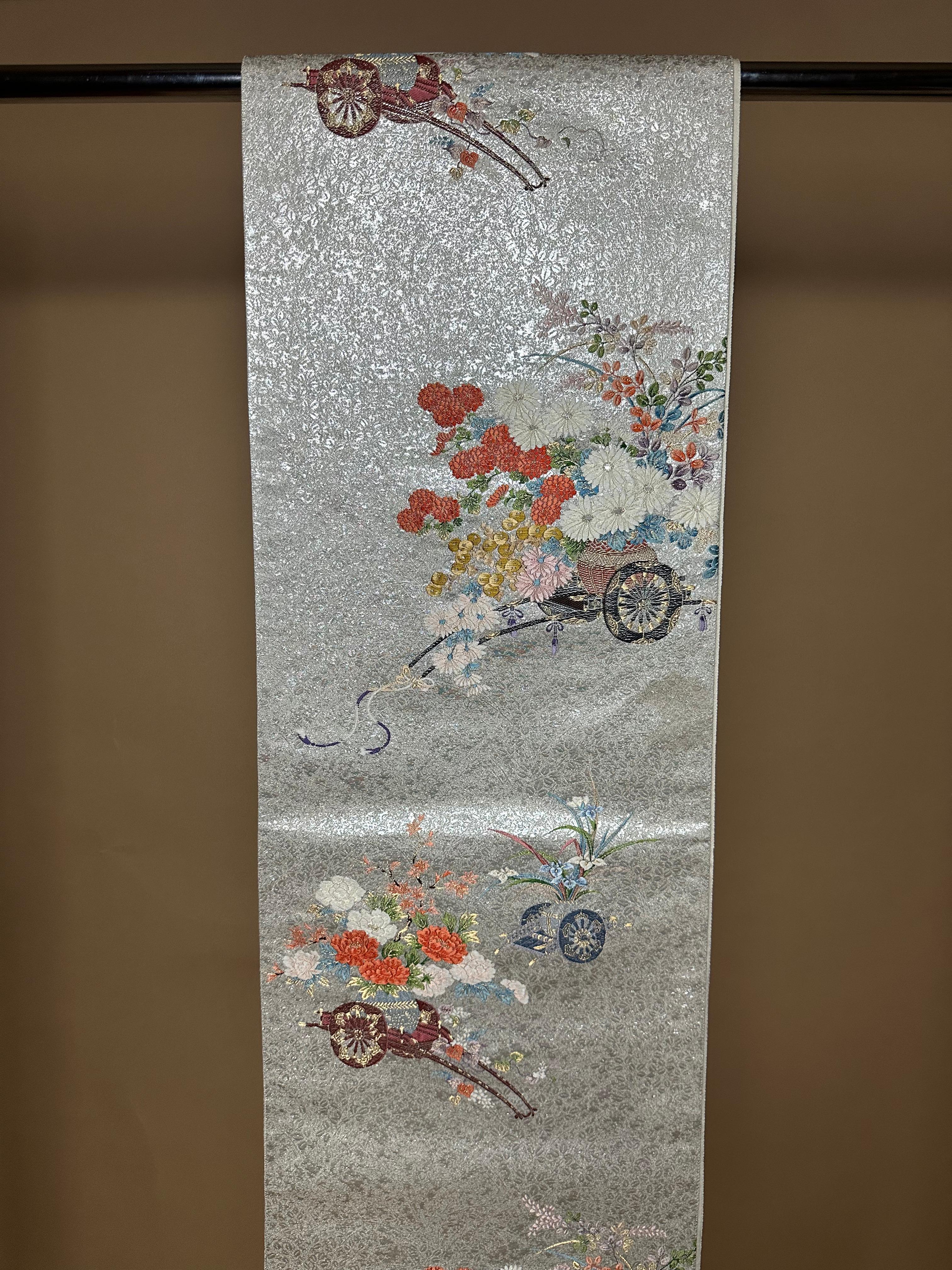 Japanischer Kimono Obi, „Serenity of Silver World“, Seidentextil im Zustand „Gut“ im Angebot in Shibuya City, Tokyo