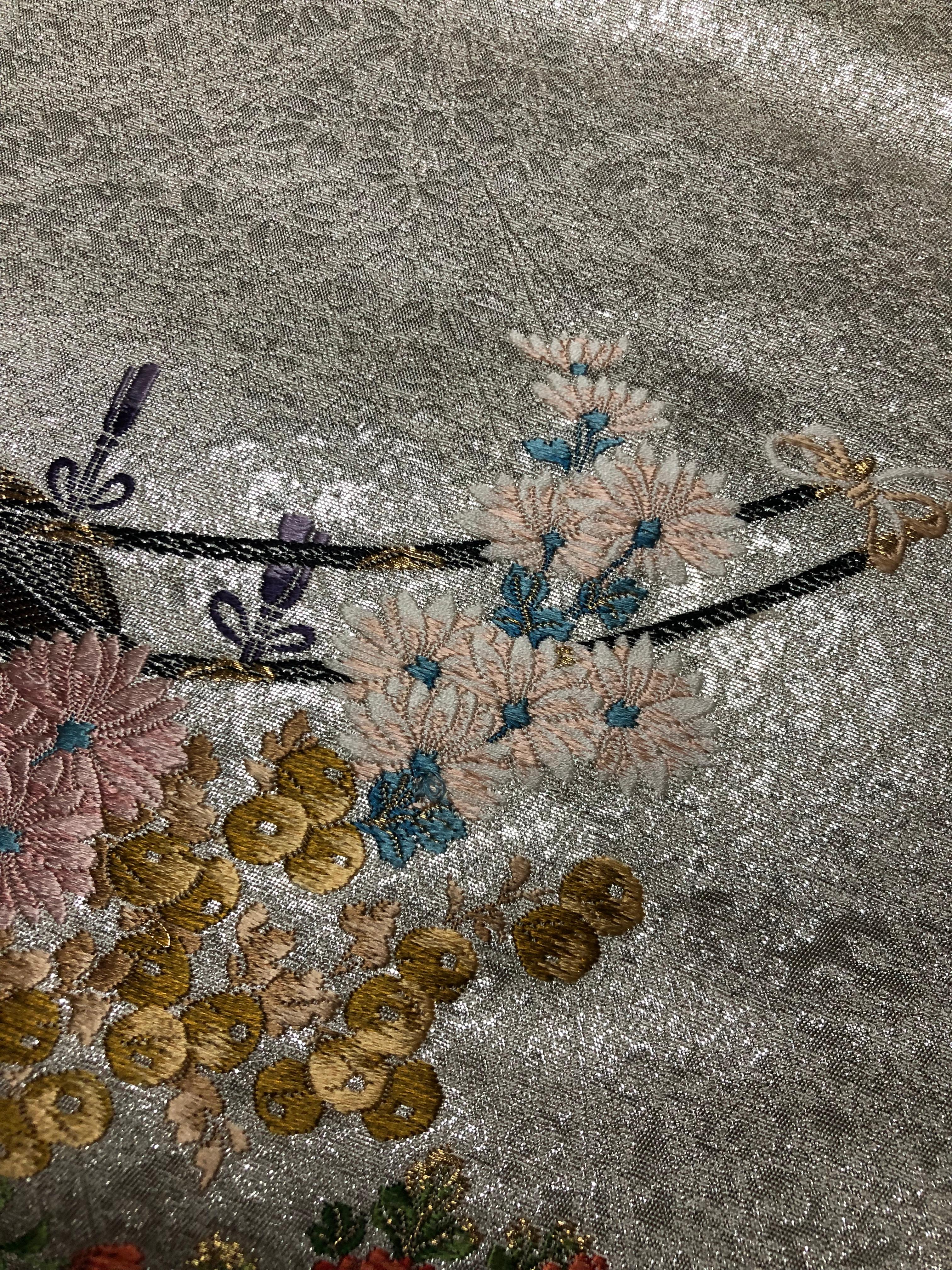 Japanischer Kimono Obi, „Serenity of Silver World“, Seidentextil im Angebot 2