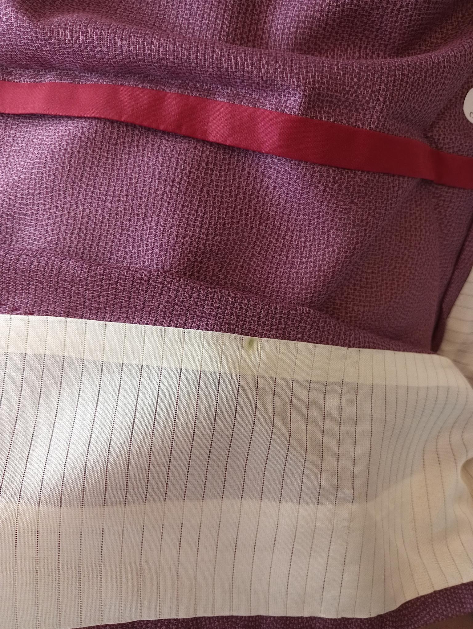 Japanischer Kimono Seide lila mit Muster 1970er Jahre im Angebot 1
