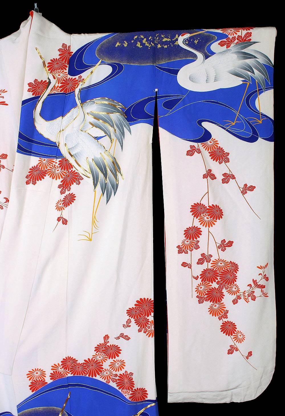 Vintage Silk Silver Brocade  Japanese Ceremonial Kimono, MidCentury  For Sale 5