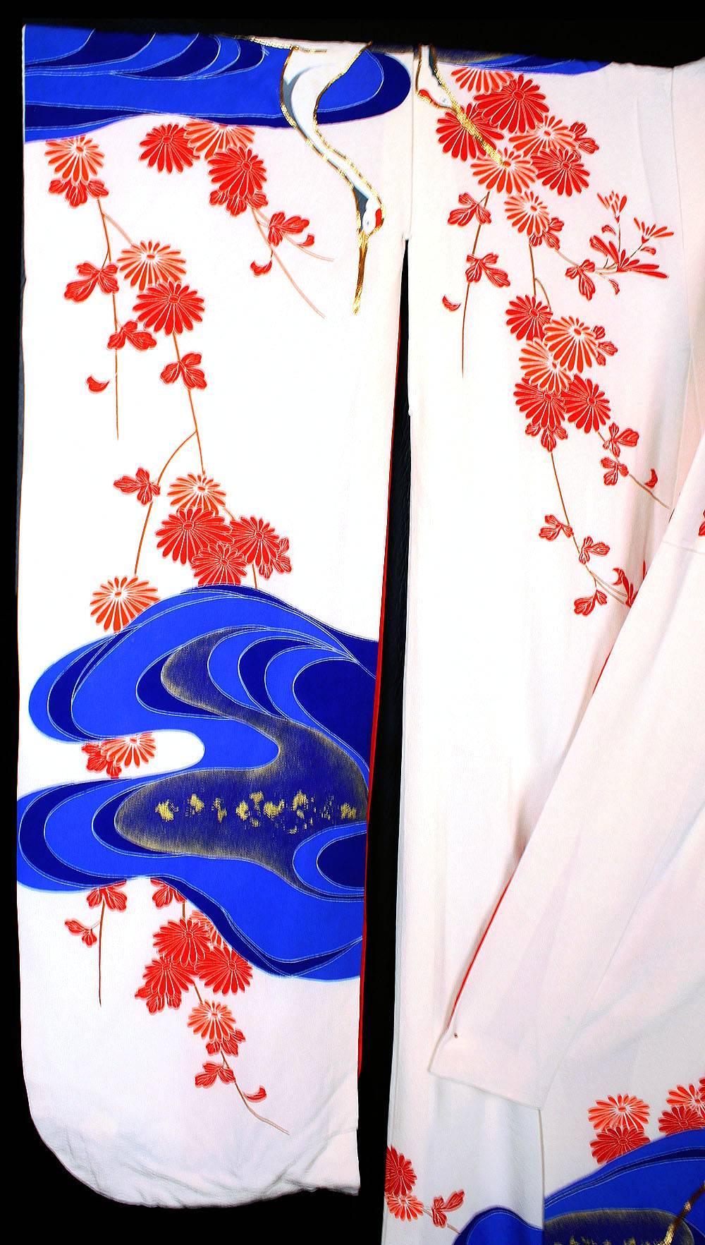 Vintage Silk Silver Brocade  Japanese Ceremonial Kimono, MidCentury  For Sale 6