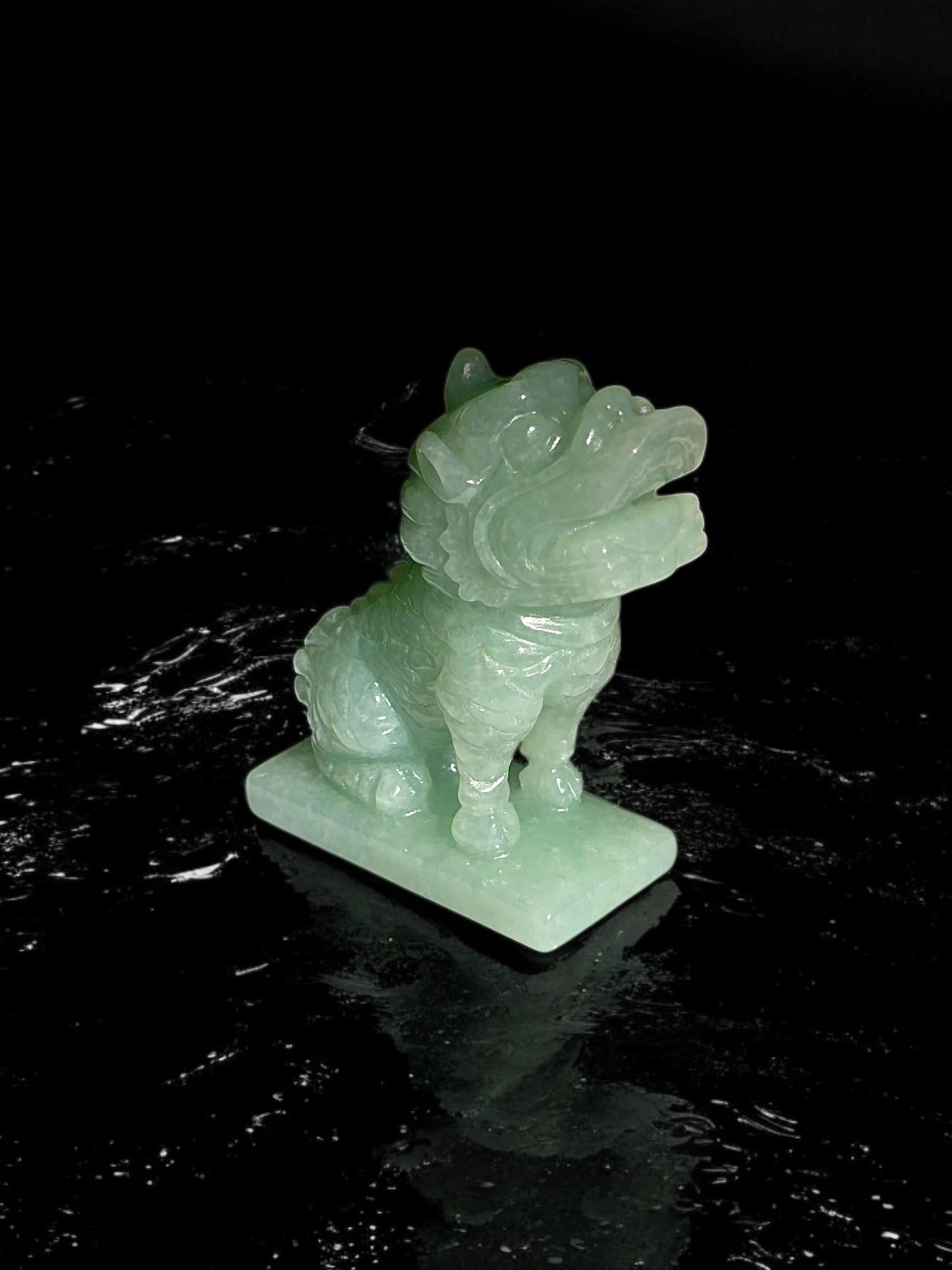 Japanese Kirin Carved Burmese A-Jadeite Green Ornament Showpiece with Stand For Sale 6