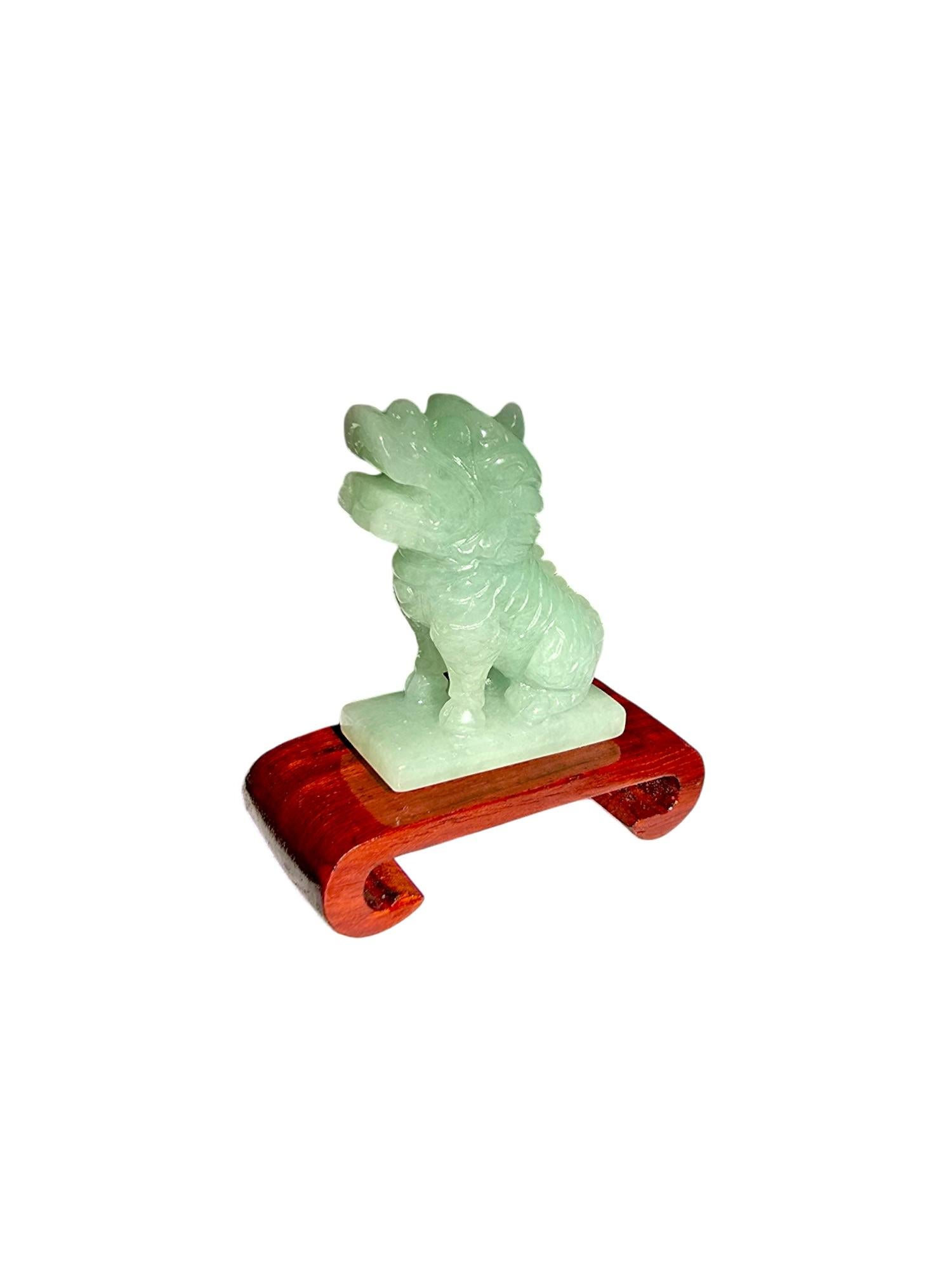 Japanese Kirin Carved Burmese A-Jadeite Green Ornament Showpiece with Stand For Sale 9