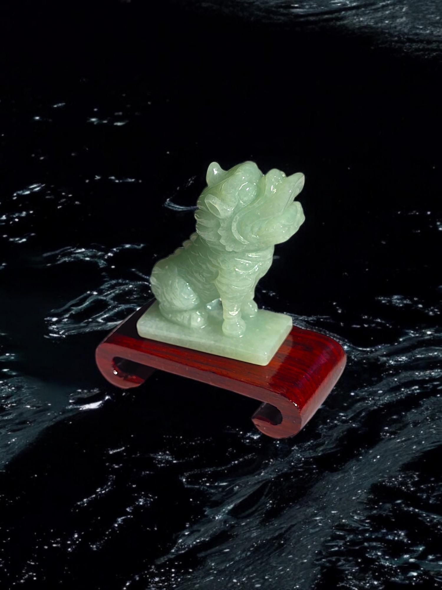 Japanese Kirin Carved Burmese A-Jadeite Green Ornament Showpiece with Stand In New Condition For Sale In Kowloon, HK