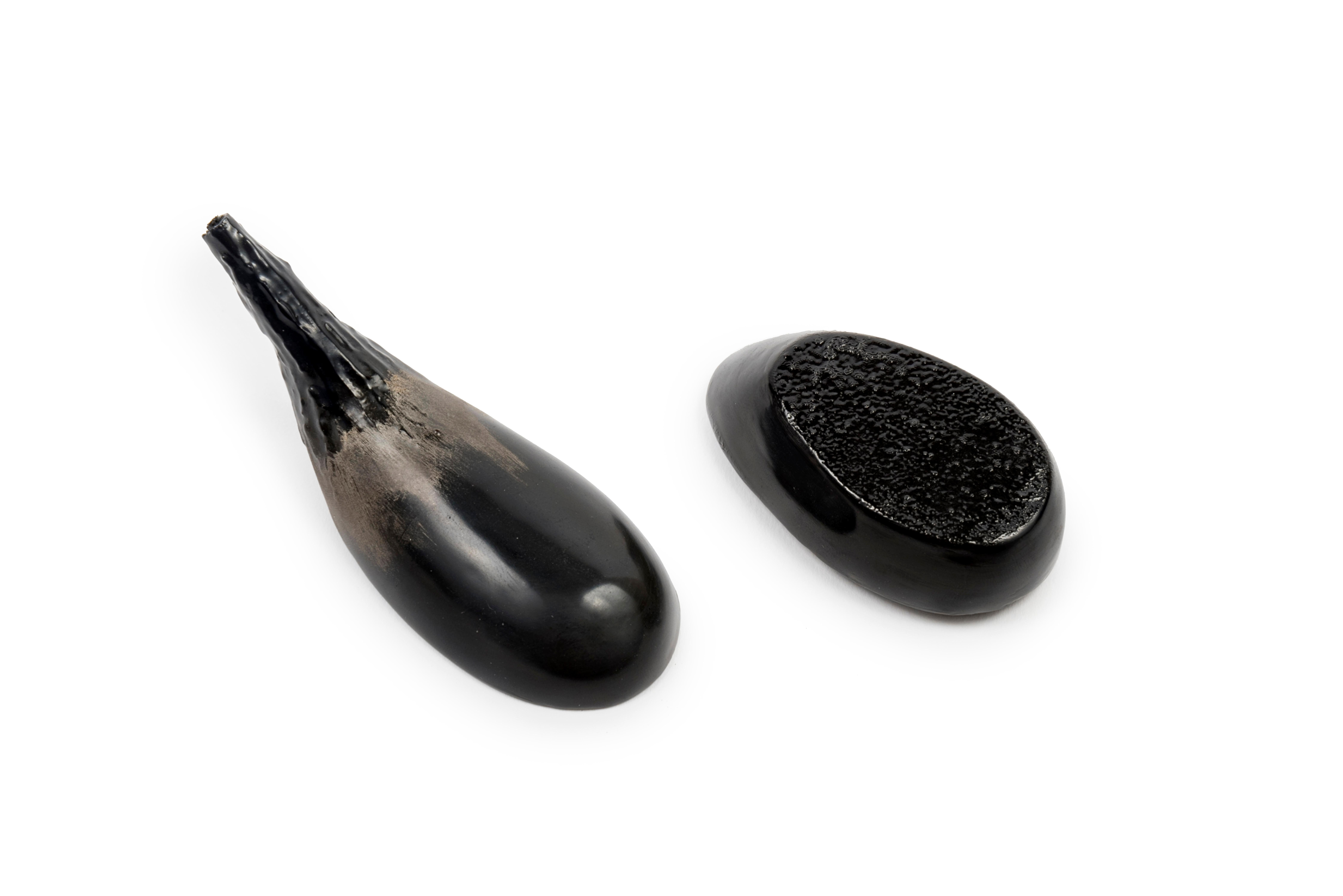 Japanisches Kogo- oder Insektenkasten in Form einer realistischen Aubergine (Silber) im Angebot