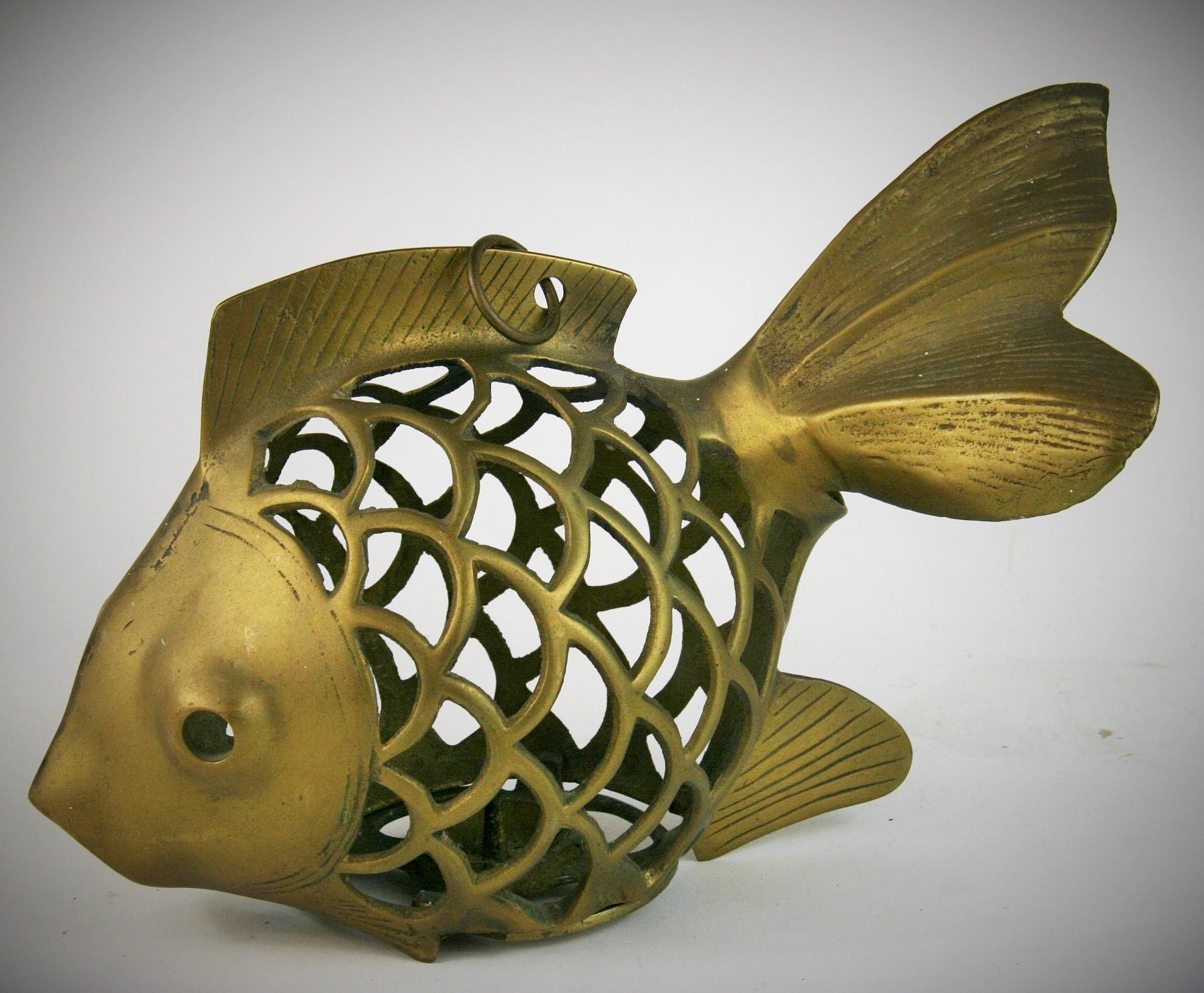 3-435 Japanese brass Koi fish garden candle lantern sculpture
Can be place flat or hung by loop on top.
  