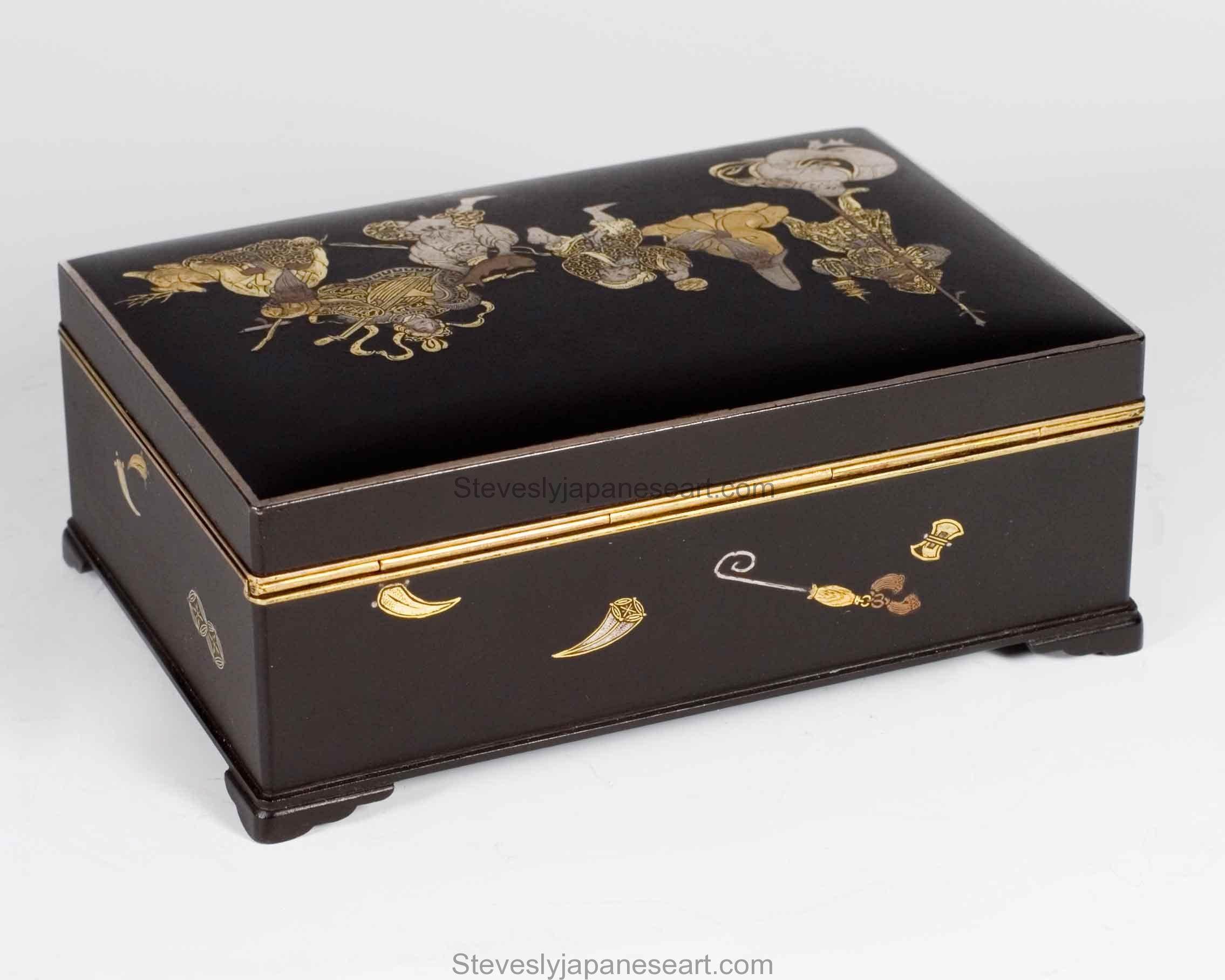 Japanese Komai Style Damascened Iron Box – Lucky Gods In Good Condition In Christchurch, GB