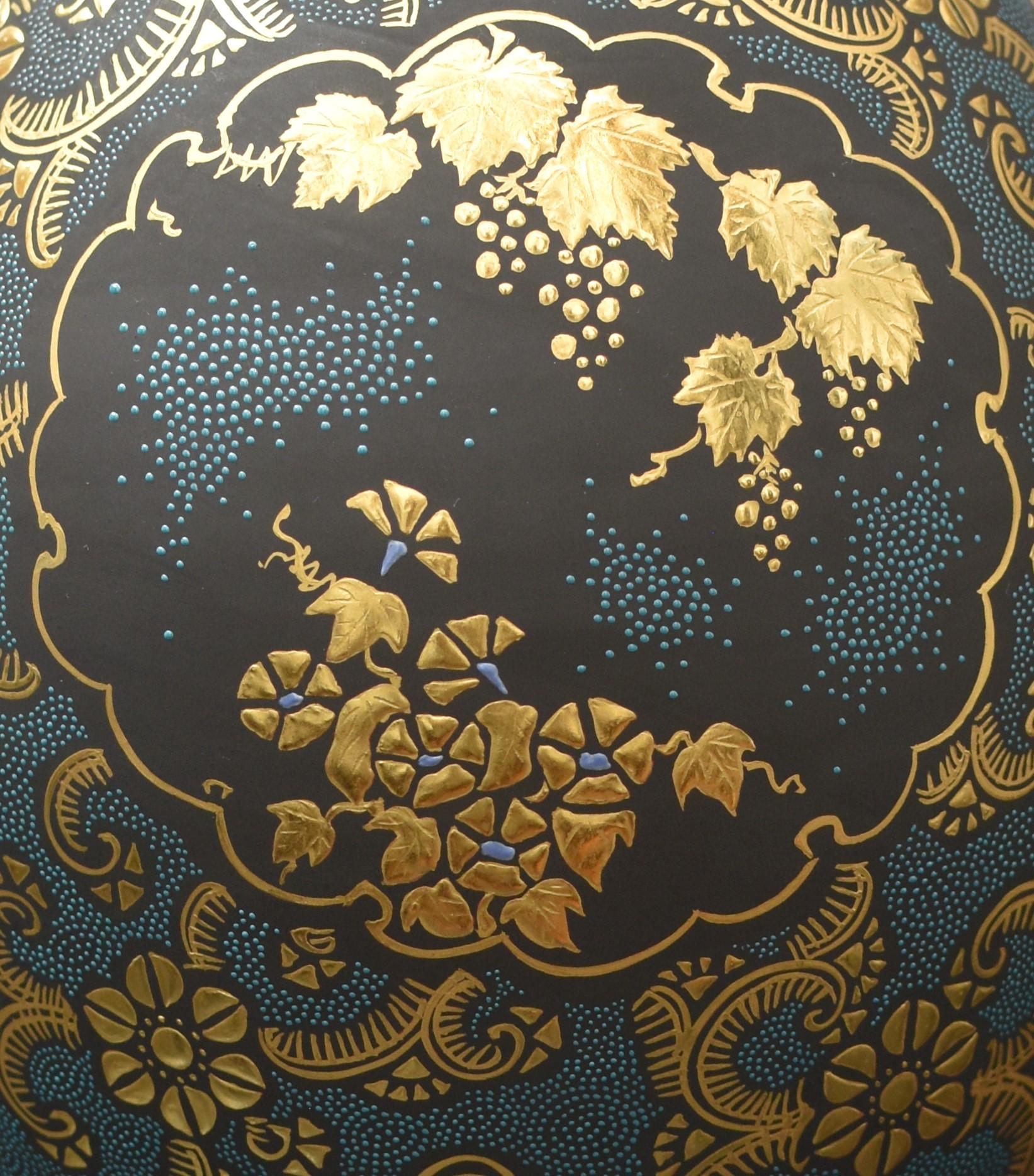 Japanese contemporary Kutani signed porcelain vase, hand painted with blue raised 