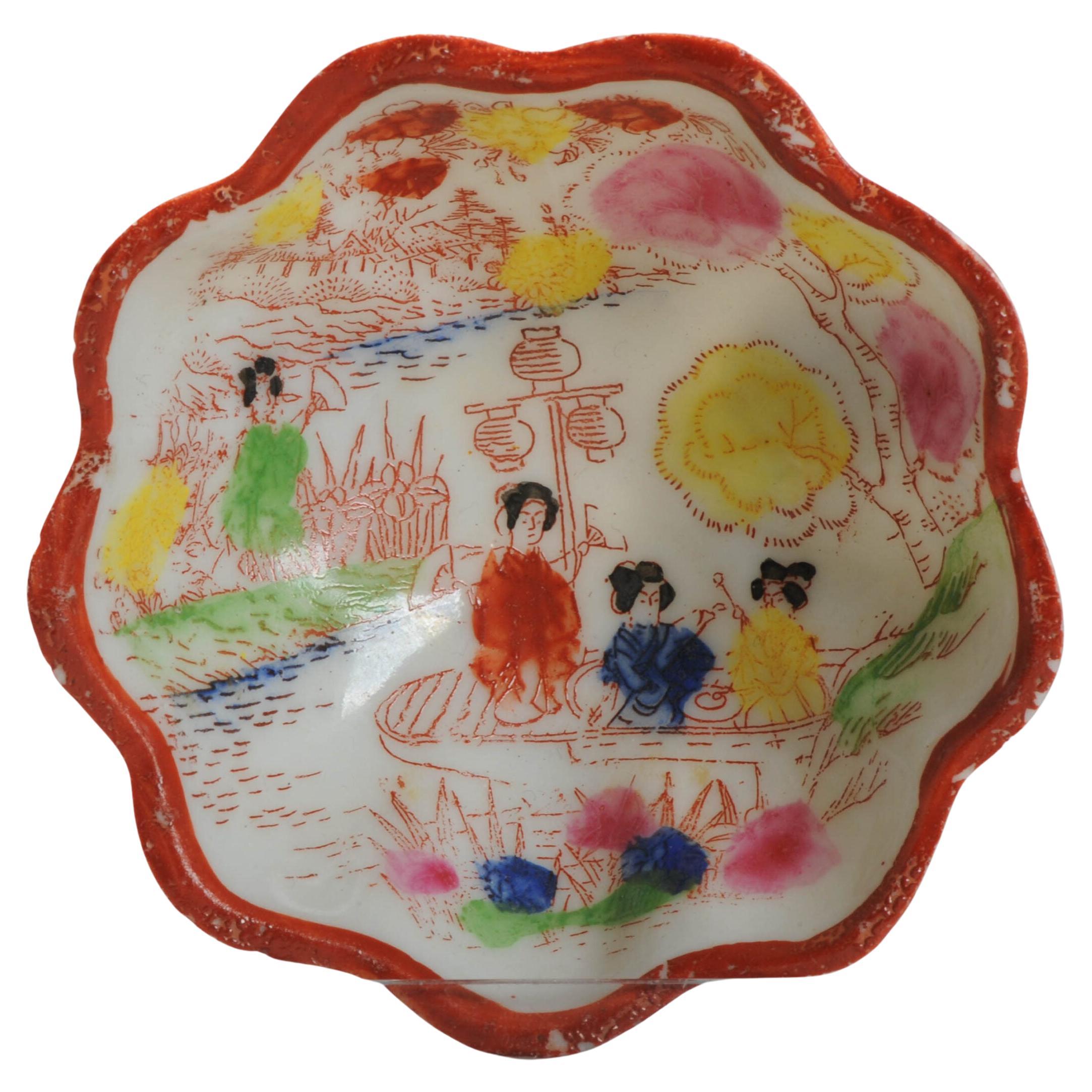 Japanische figurale japanische Kutani-Landschafts-Mini-Tazza, nicht gekennzeichnet, 20. Jahrhundert