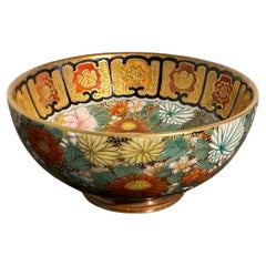 Copa de Sake Japonesa Kutani Millefleurs, Periodo Taisho, hacia 1920, Japón