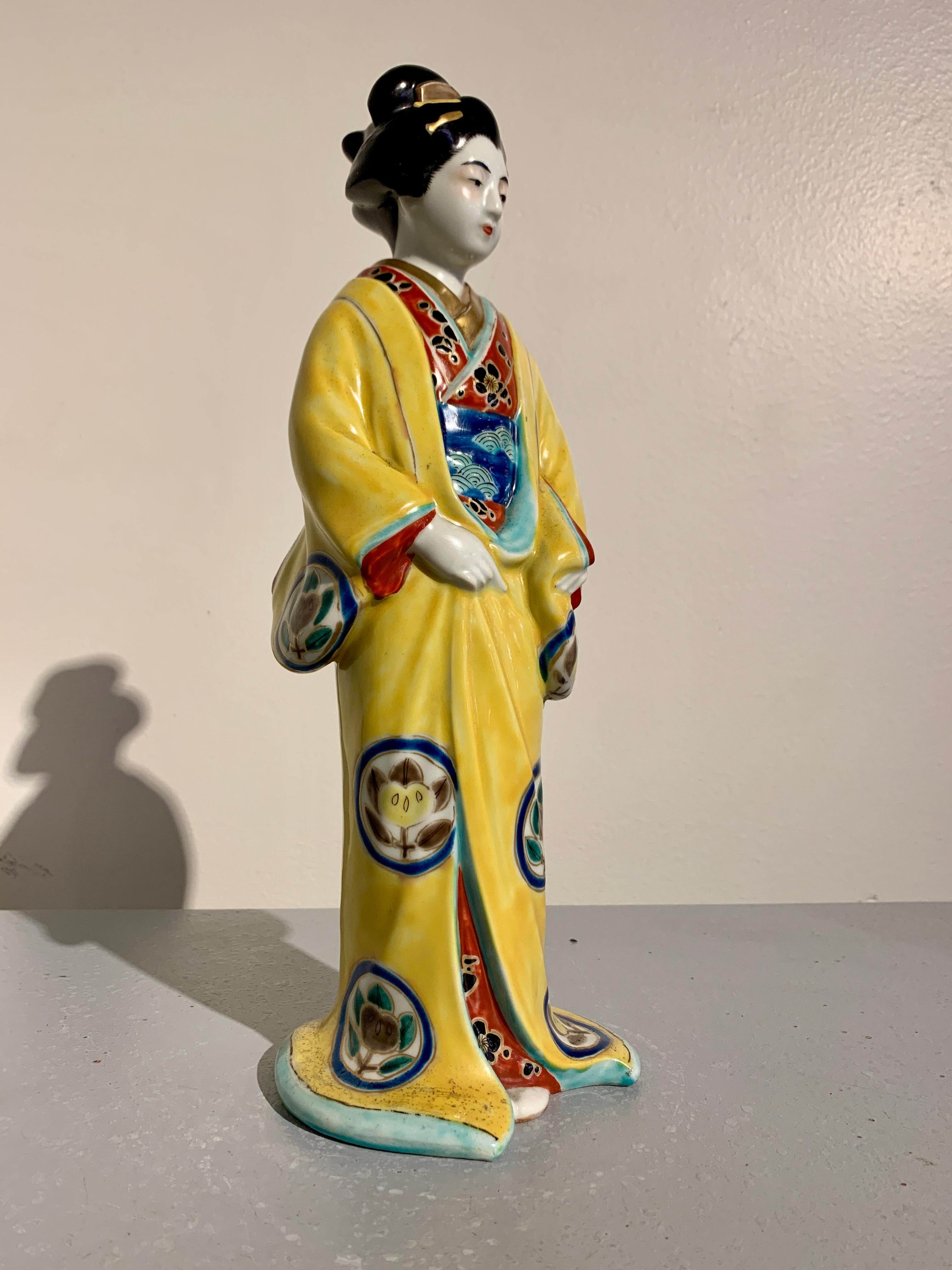 La beauté japonaise de la porcelaine Kutani, Bijin, ou Geisha, époque Showa, années 1930, Japon en vente 5