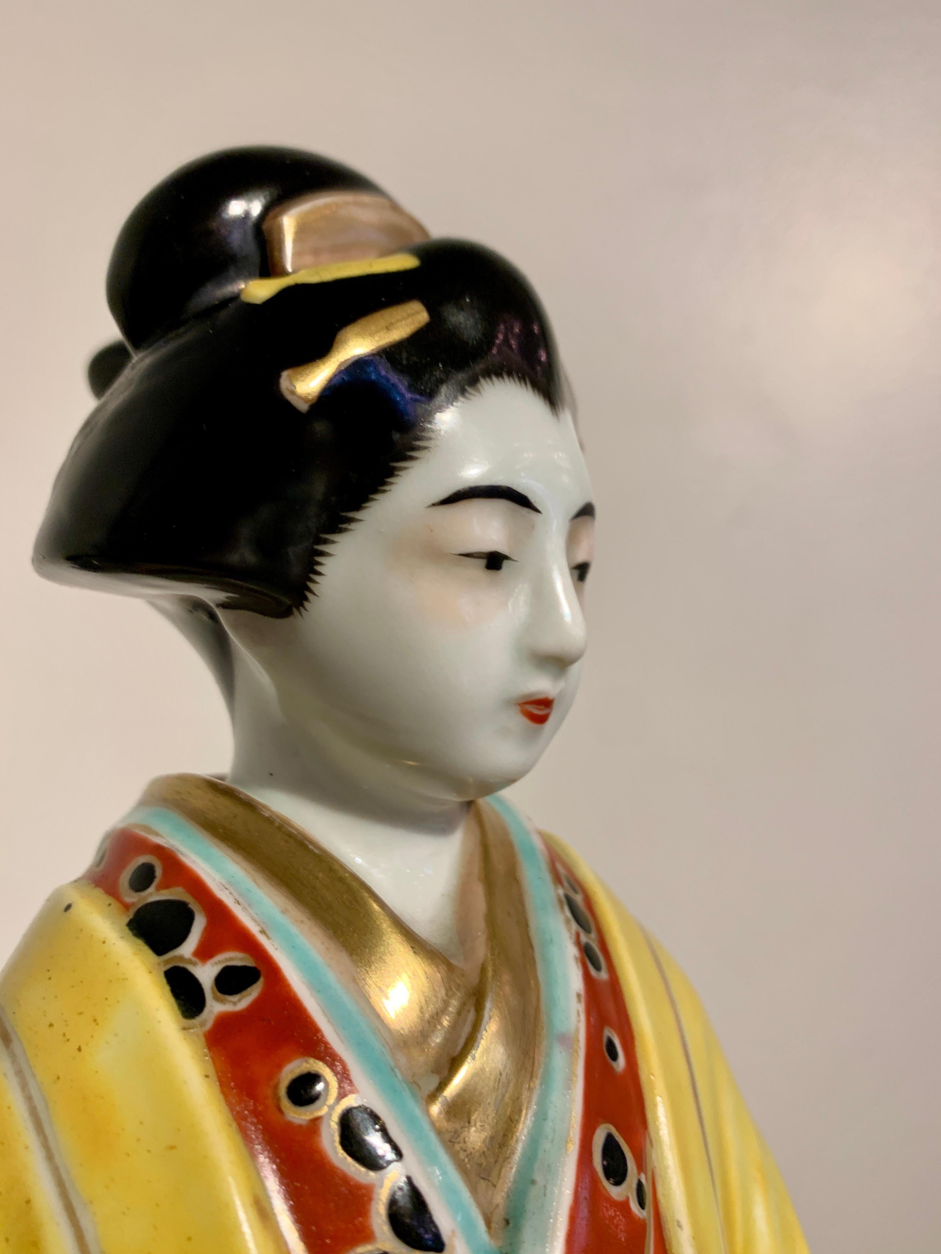La beauté japonaise de la porcelaine Kutani, Bijin, ou Geisha, époque Showa, années 1930, Japon en vente 2