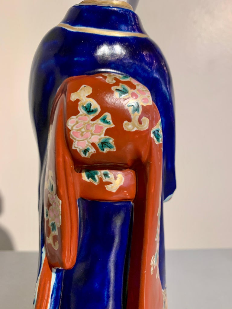 Japanese Kutani Porcelain Figure of a Geisha or Bijin, Showa Era, 1930