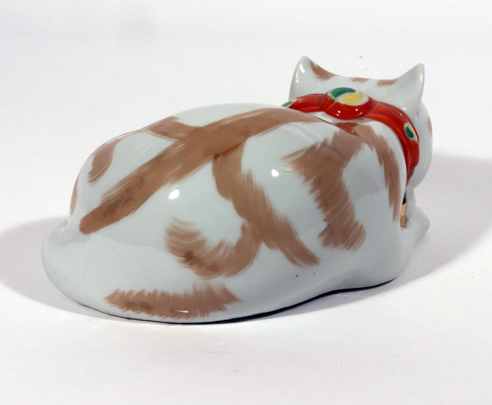 Japanese Kutani Porcelain Figure of a Sleeping Cat For Sale 4
