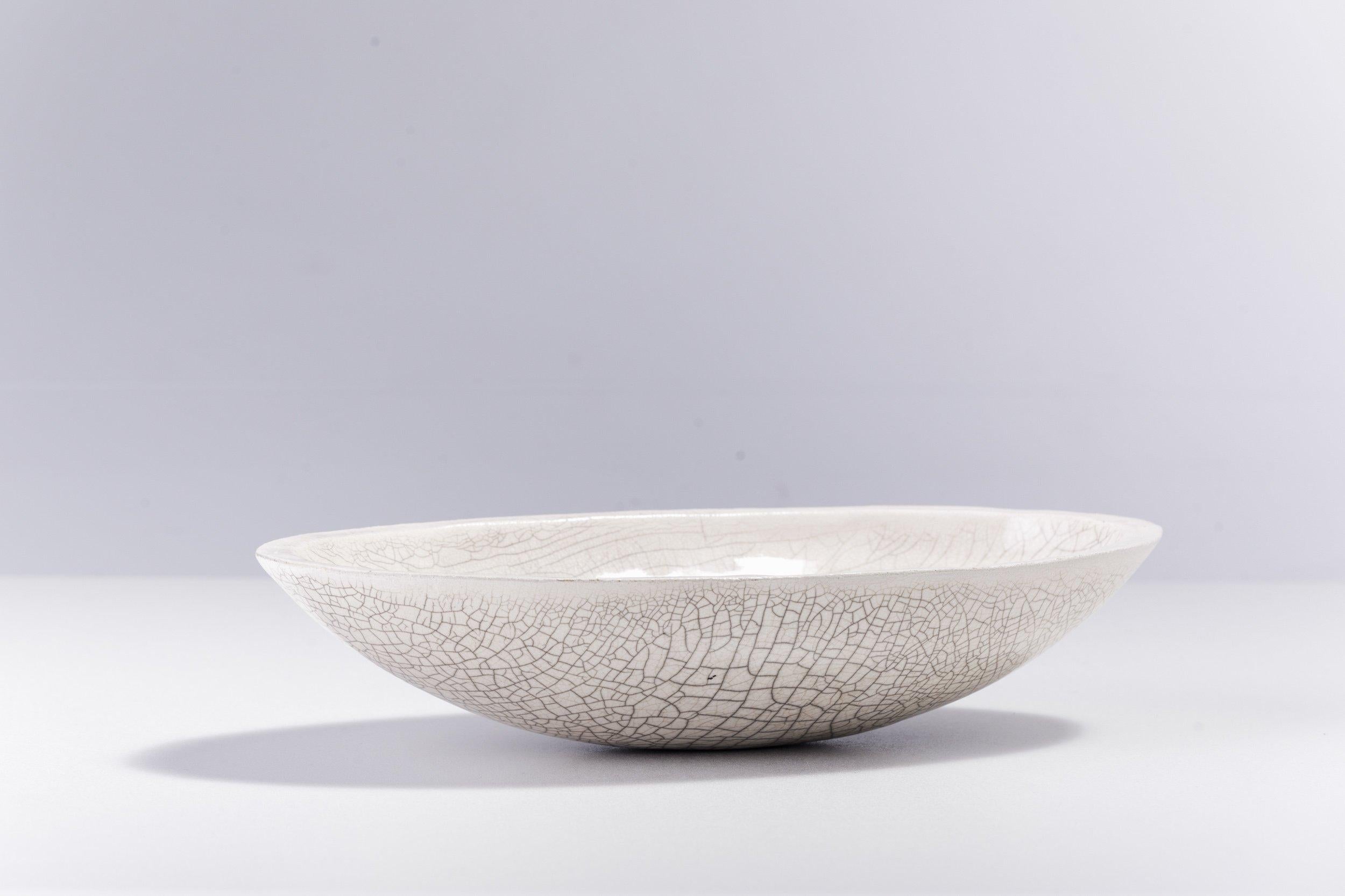 Italian Japanese LAAB Donburi L Bowl Raku Ceramic White Crakle For Sale