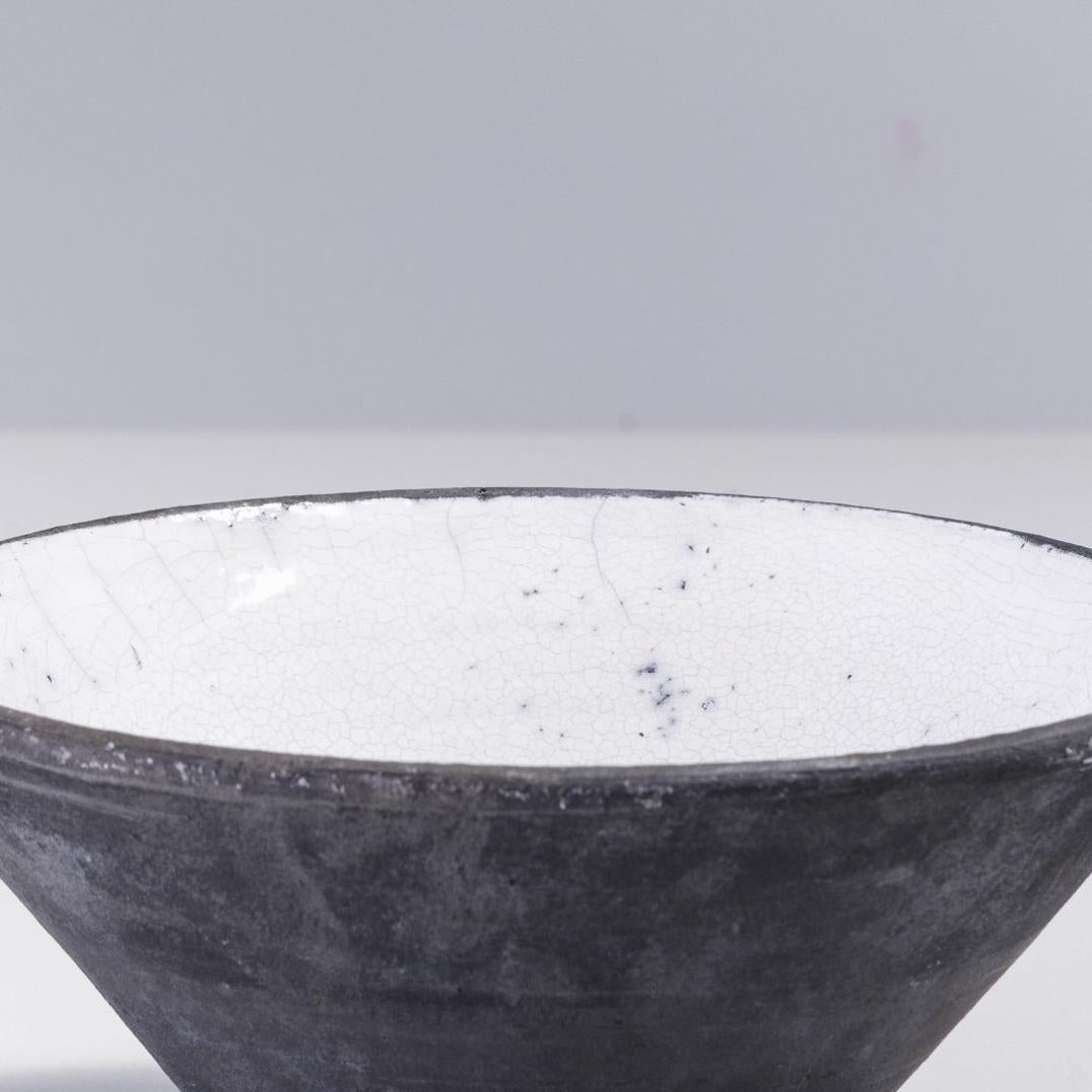 Japanese LAAB Wu Bowl Raku Ceramics Crackle Black White For Sale 1
