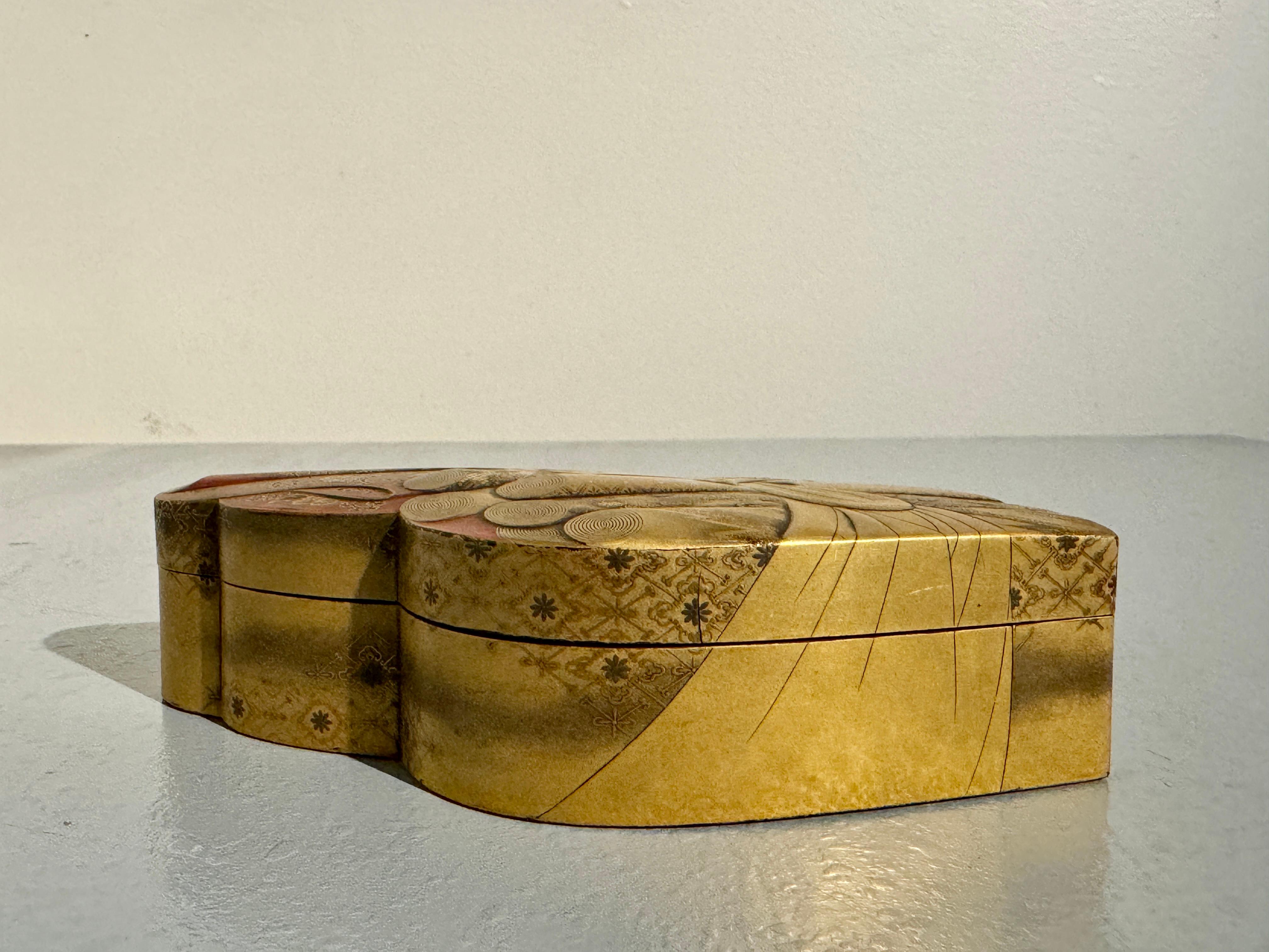 Japanese Lacquer Accessories Box, Tebako, Brocade Design, Meiji Period, Japan For Sale 5