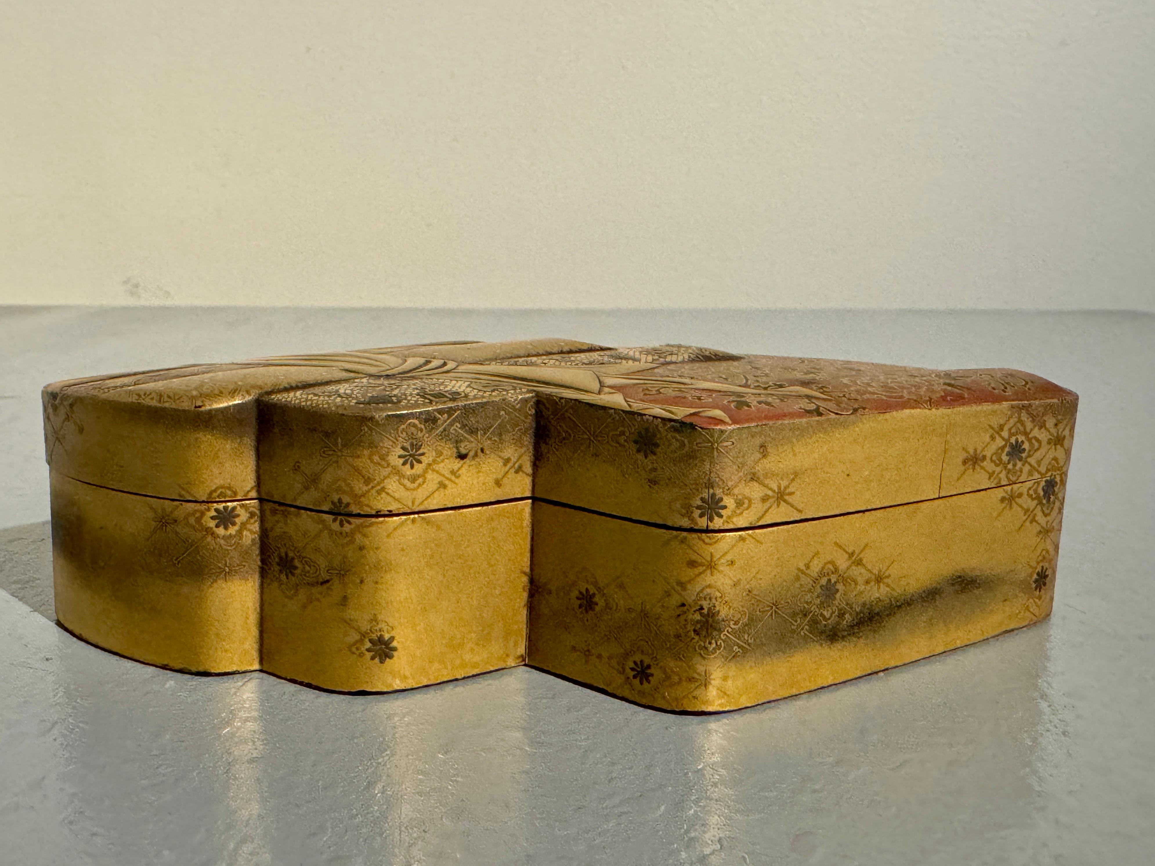 Japanese Lacquer Accessories Box, Tebako, Brocade Design, Meiji Period, Japan For Sale 3