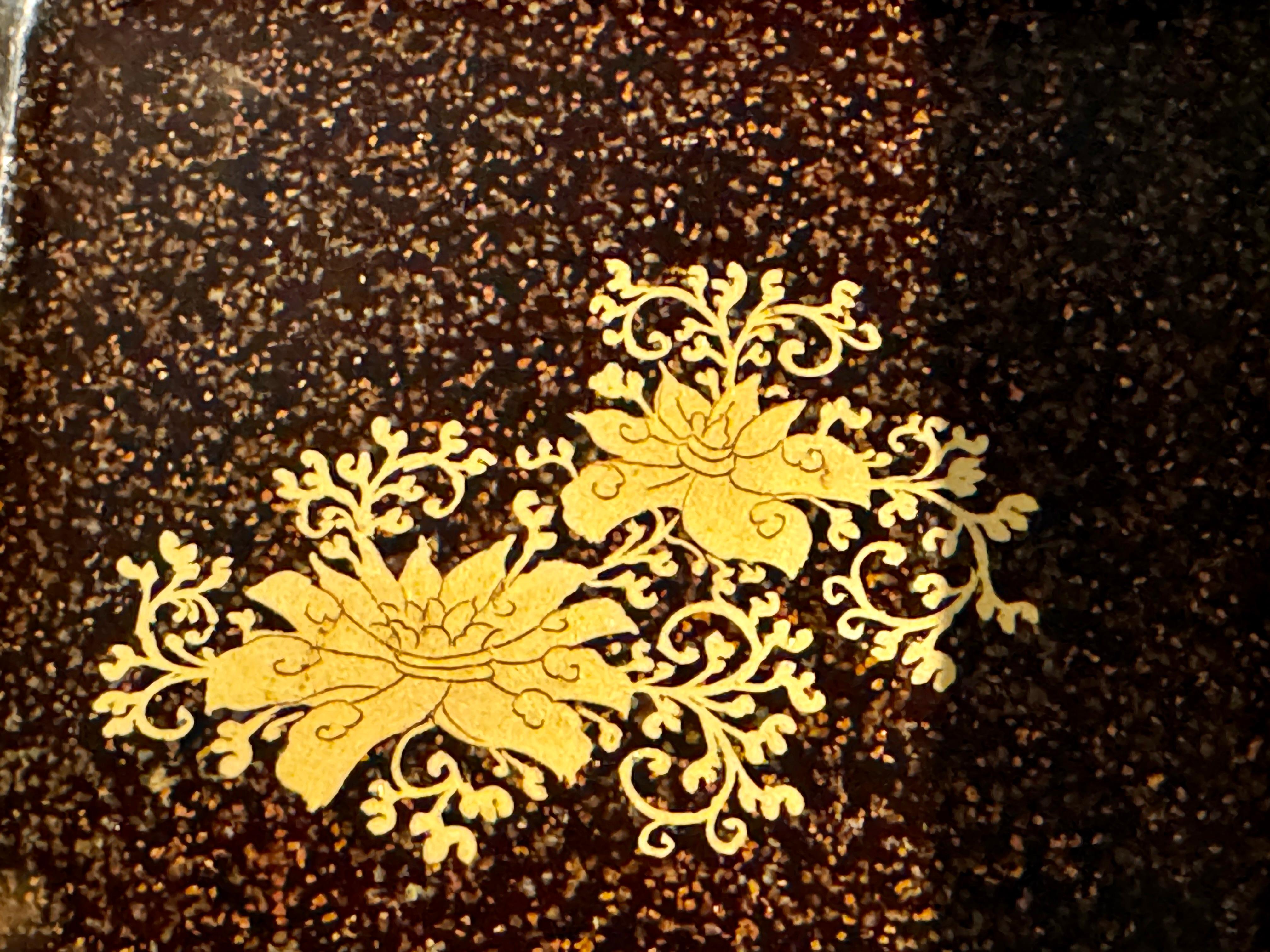 Japanese Lacquer Box, Kogo, Tale of Genji, Edo Period, early 19th century, Japan For Sale 2