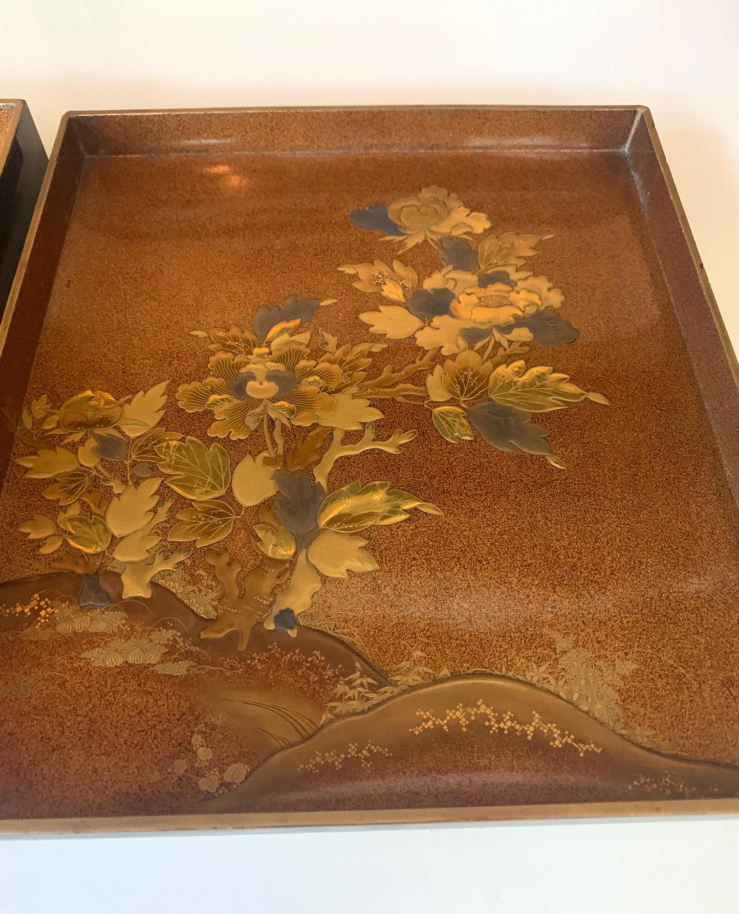 Caja Japonesa de Laca con Fina Decoración Maki-e Periodo Meiji en venta 2