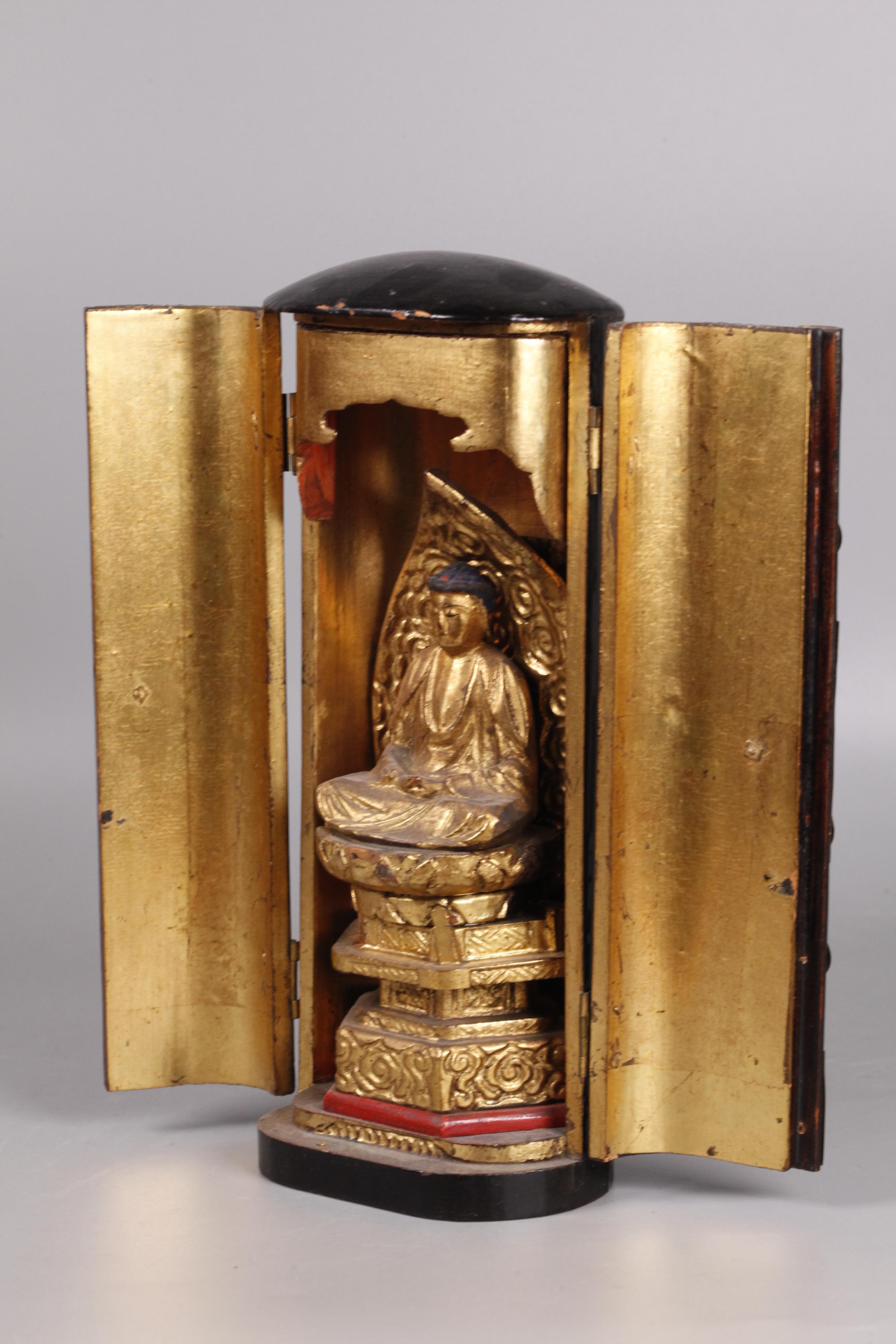 Buddha giapponese in lacca con santuario, XIX secolo. in vendita 1
