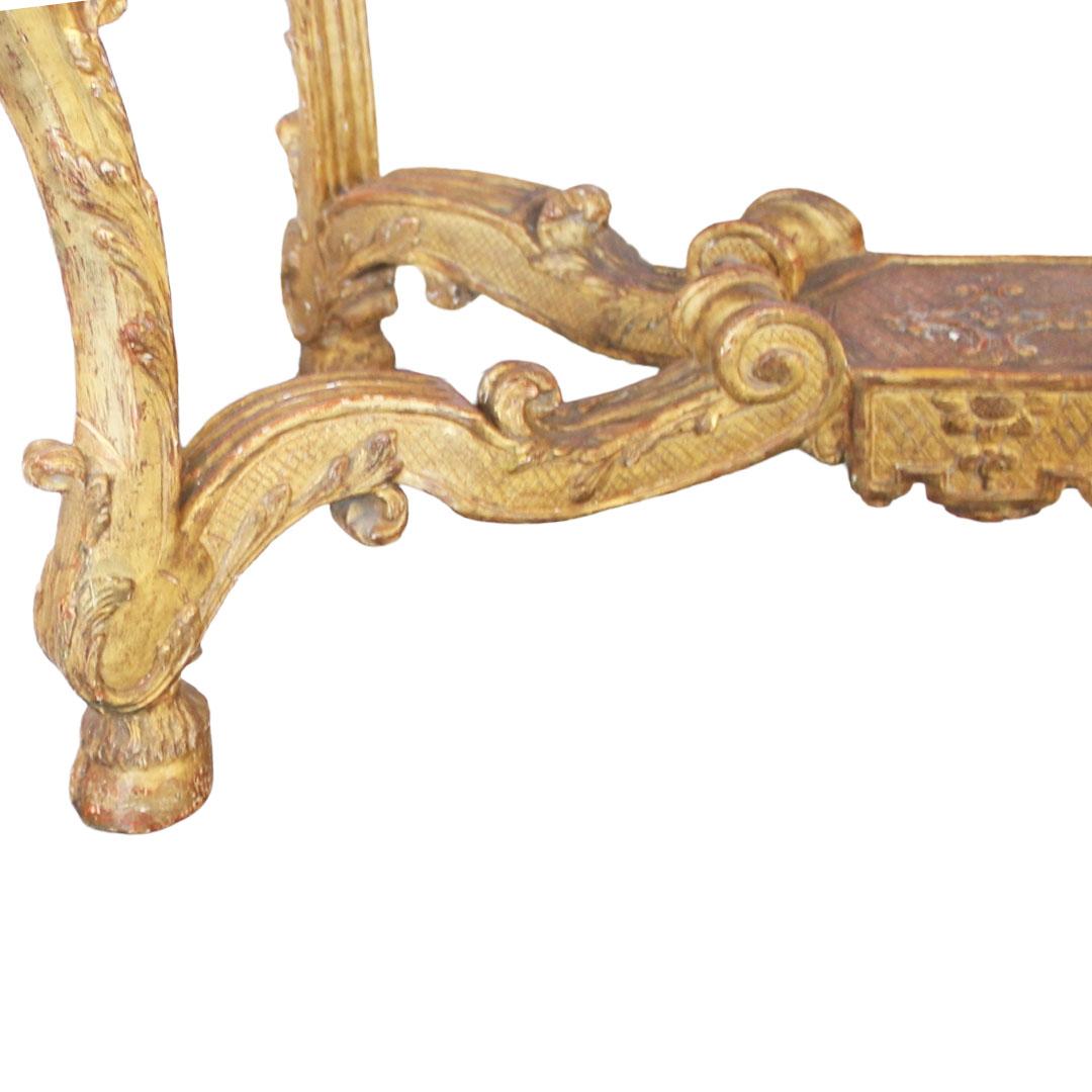 Japanese Lacquer Cabinet on Regence Giltwood Stand, circa 1725 For Sale 4