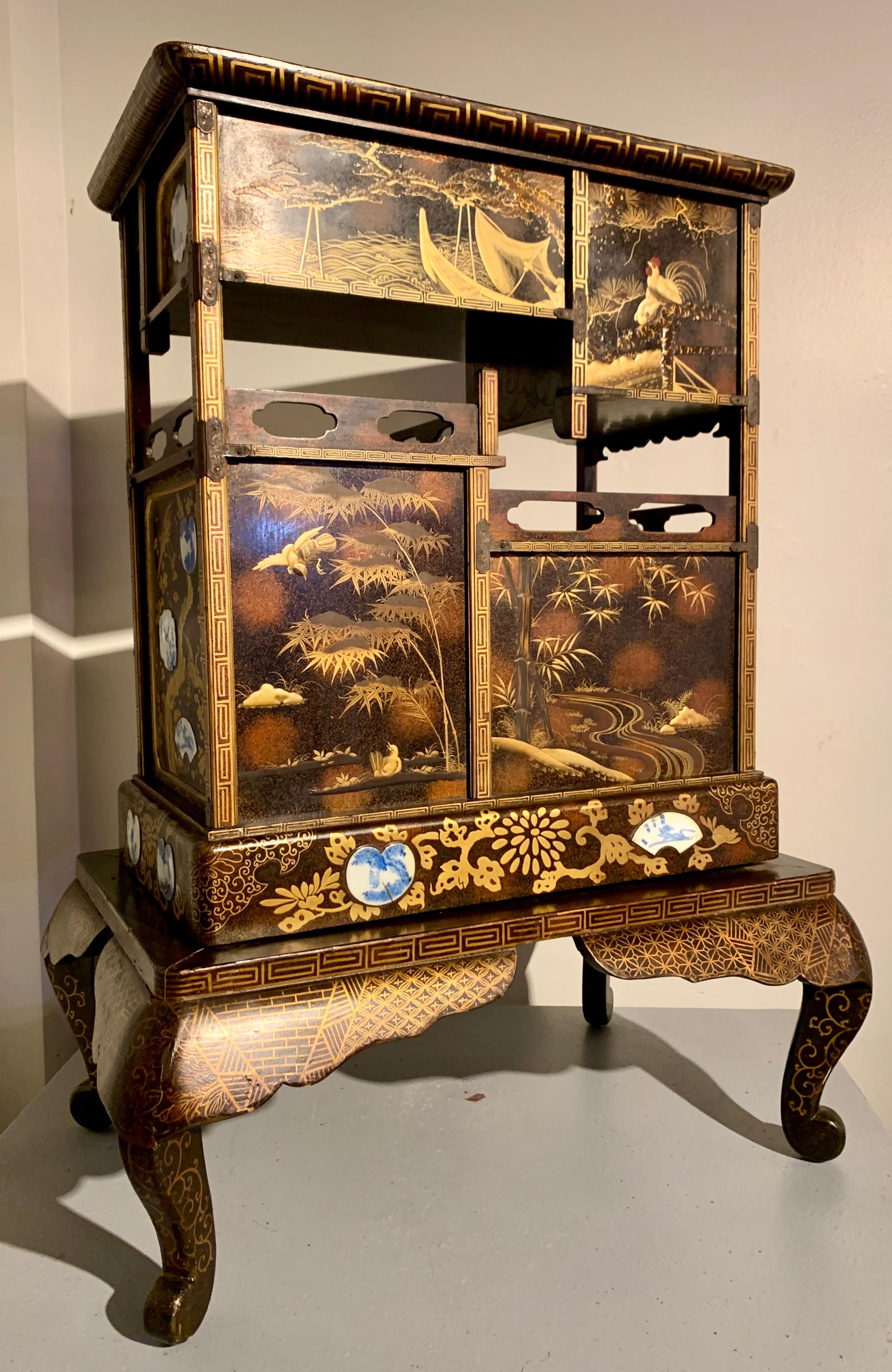 Porcelain Japanese Lacquer Display Cabinet on Stand, Meiji Period, 19th Century, Japan For Sale