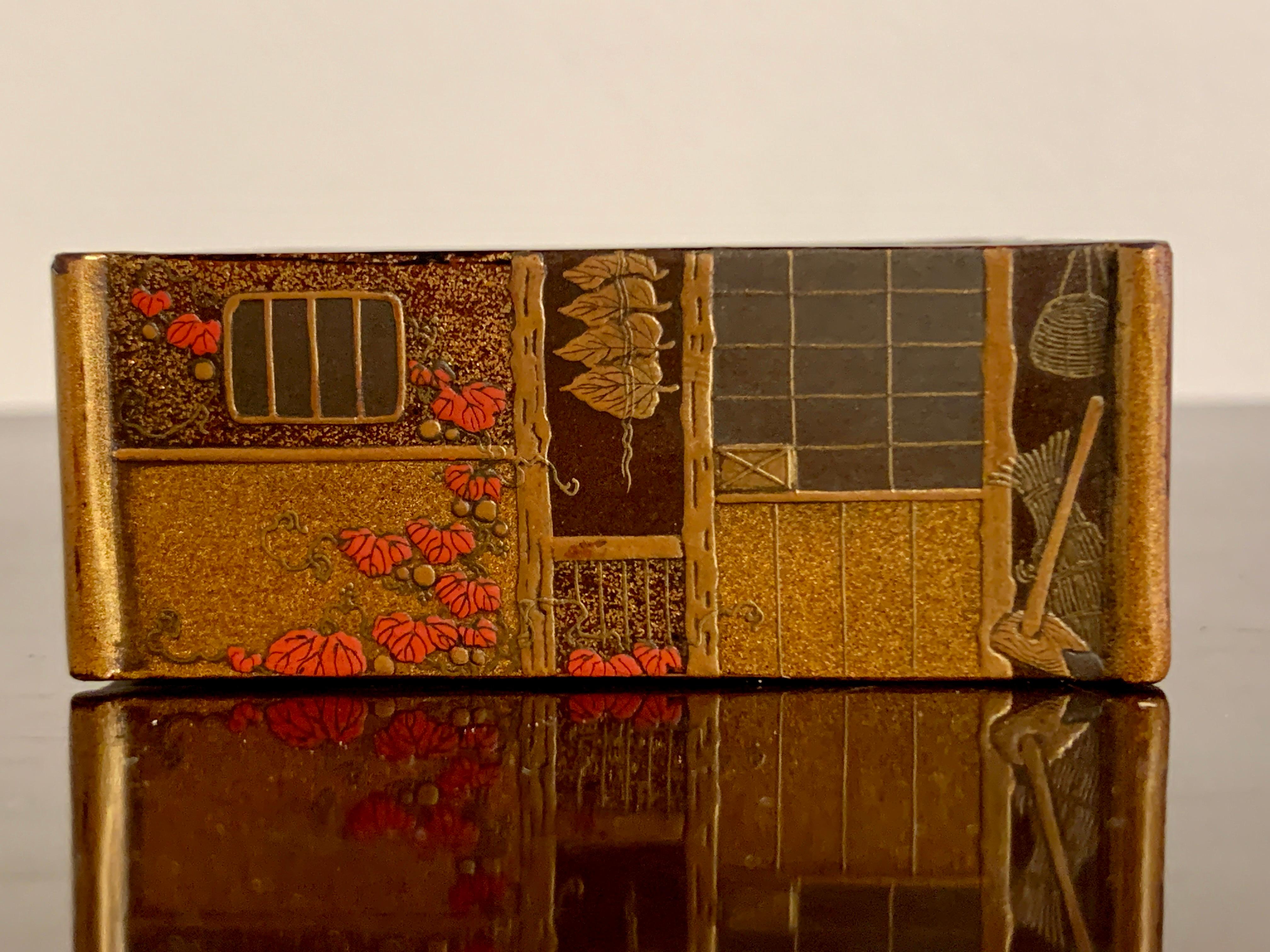 Japanese Lacquer House Shaped Incense Box, Kogo, Meiji Period, Japan For Sale 2
