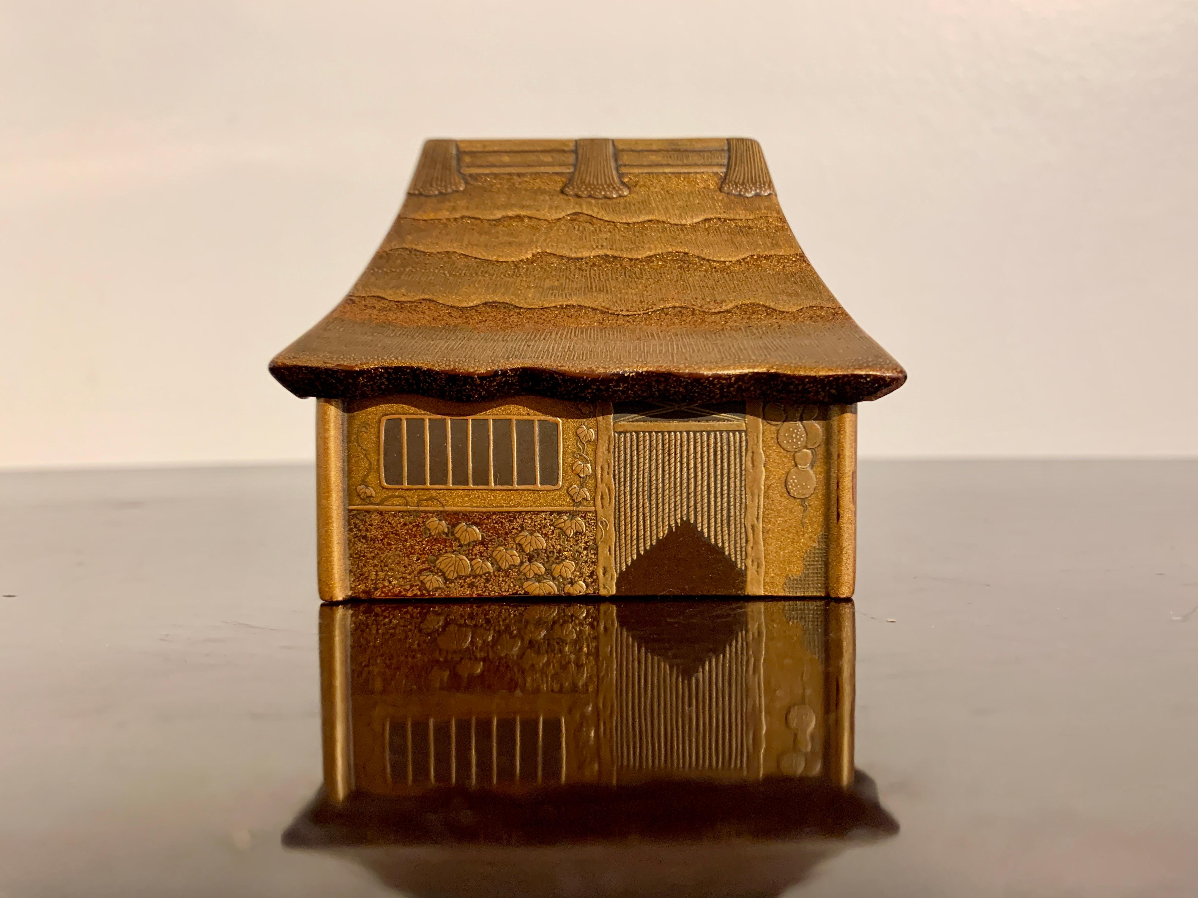 Gilt Japanese Lacquer House Shaped Incense Box, Kogo, Meiji Period, Japan For Sale