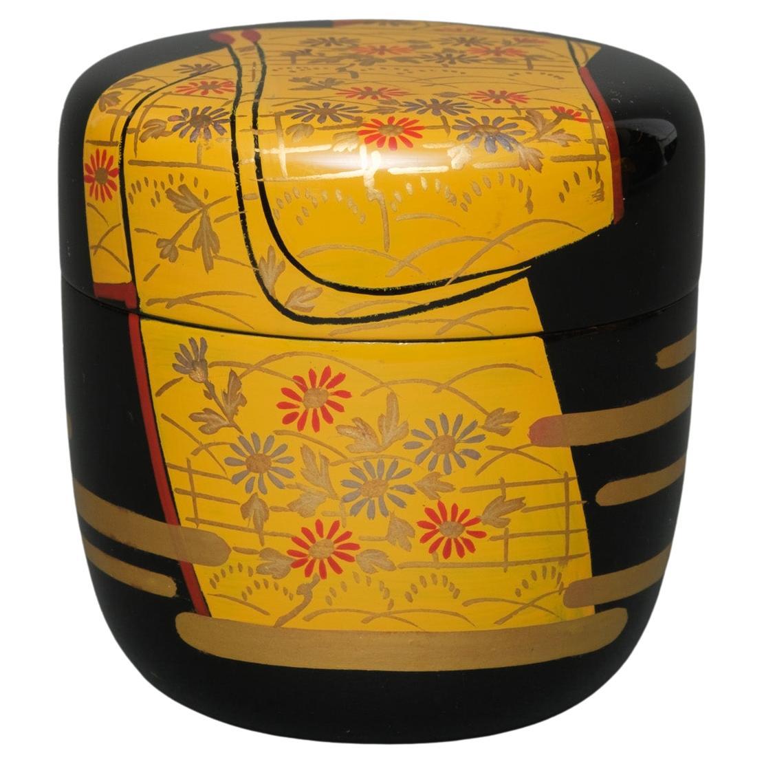 Japanese Lacquer Natsume 棗 with Kimono Design by Takahashi Masayoshi 高橋正良 For Sale