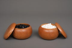 Japanese lacquer solid wooden go-game table 碁盤 (goban) complete with go-stones