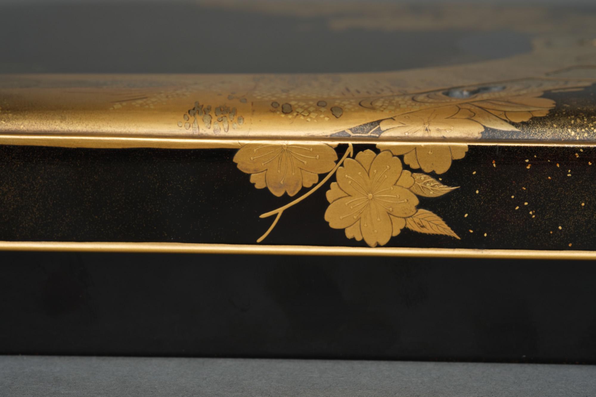 Japanese lacquer suzuri’bako 箱 with a cherry blossom & Chinese landscape design 7