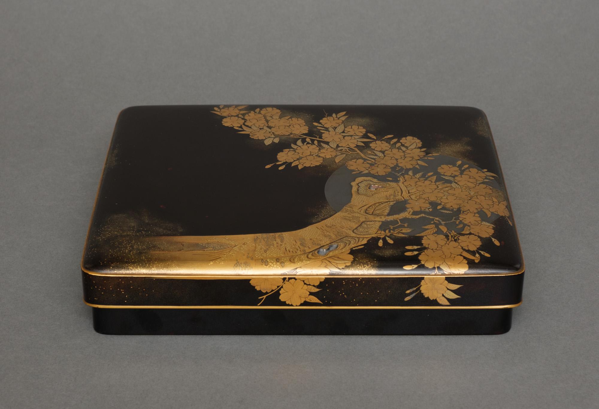 19th Century Japanese lacquer suzuri’bako 箱 with a cherry blossom & Chinese landscape design